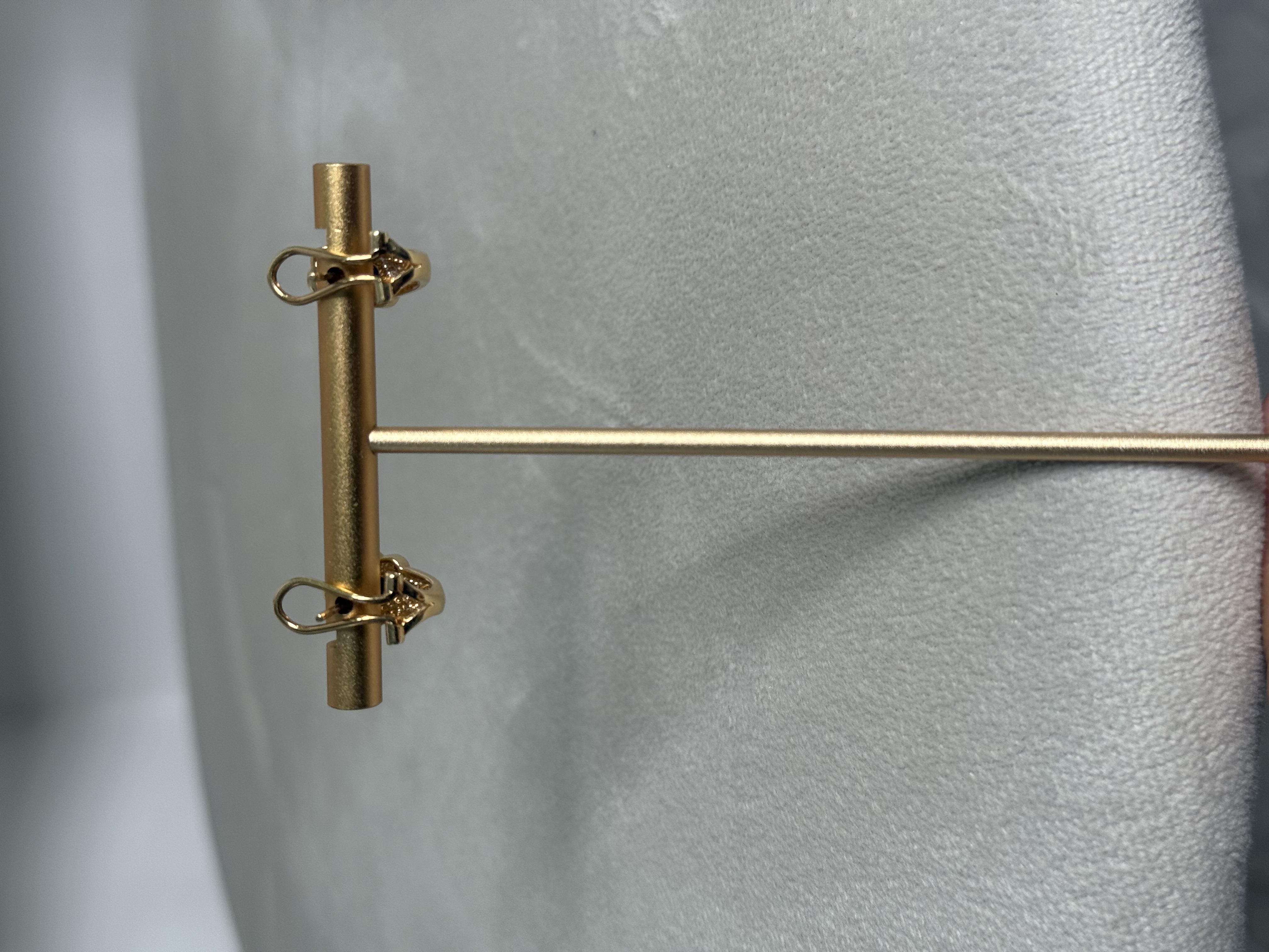 Pendientes de oro 14kt con diamantes y zafiros