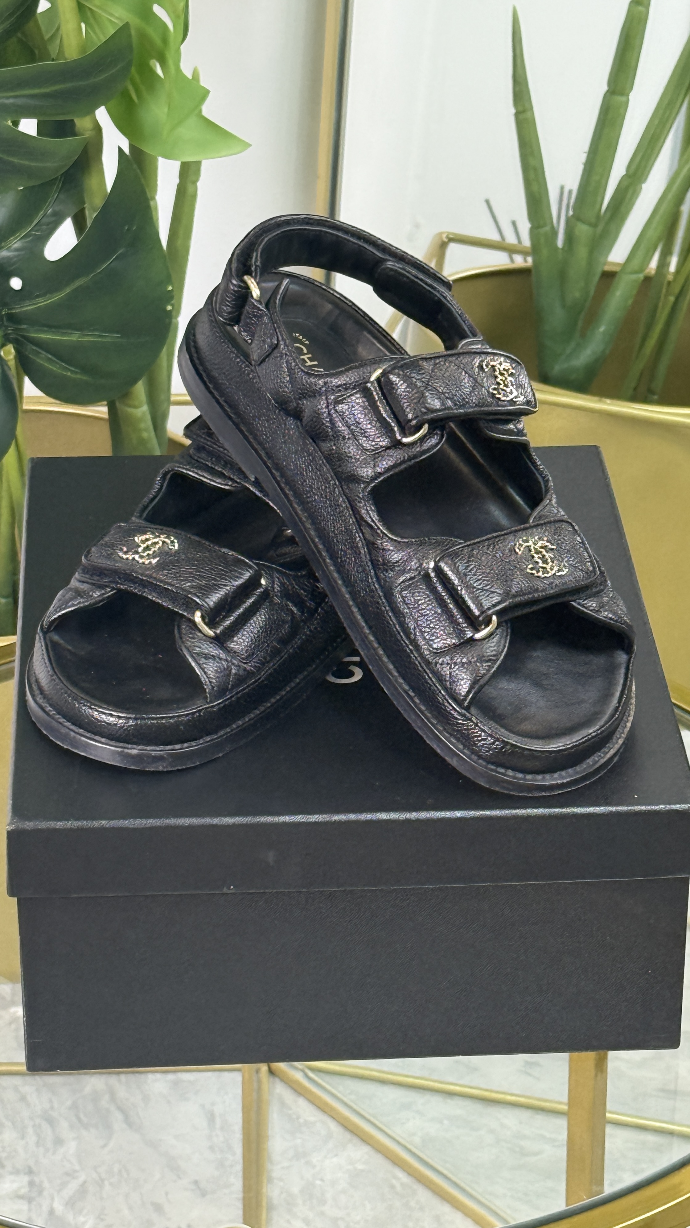 Chanel Dad Sandals Talla 38 Un solo Uso