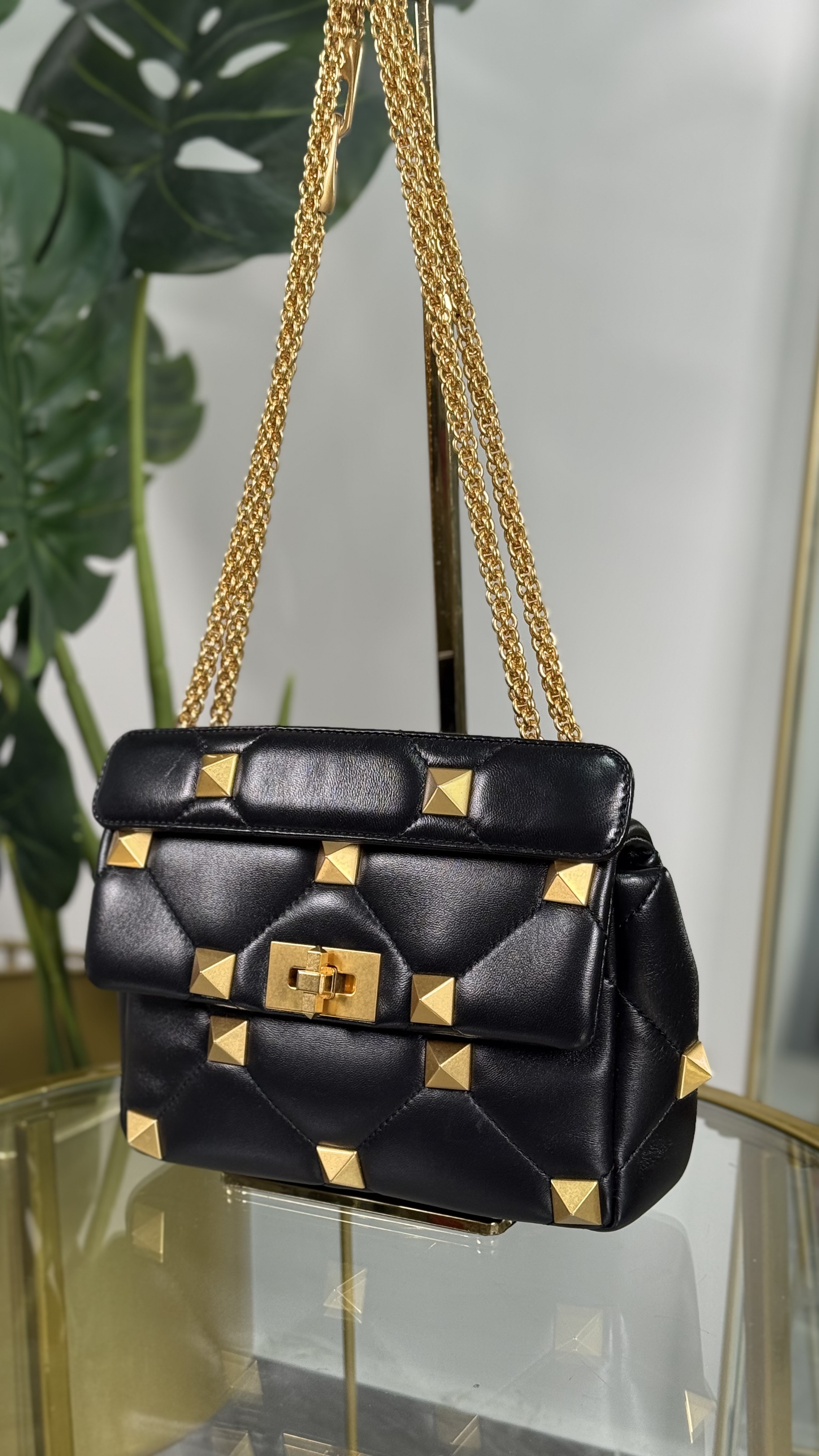 Valentino Romand Studs Negro