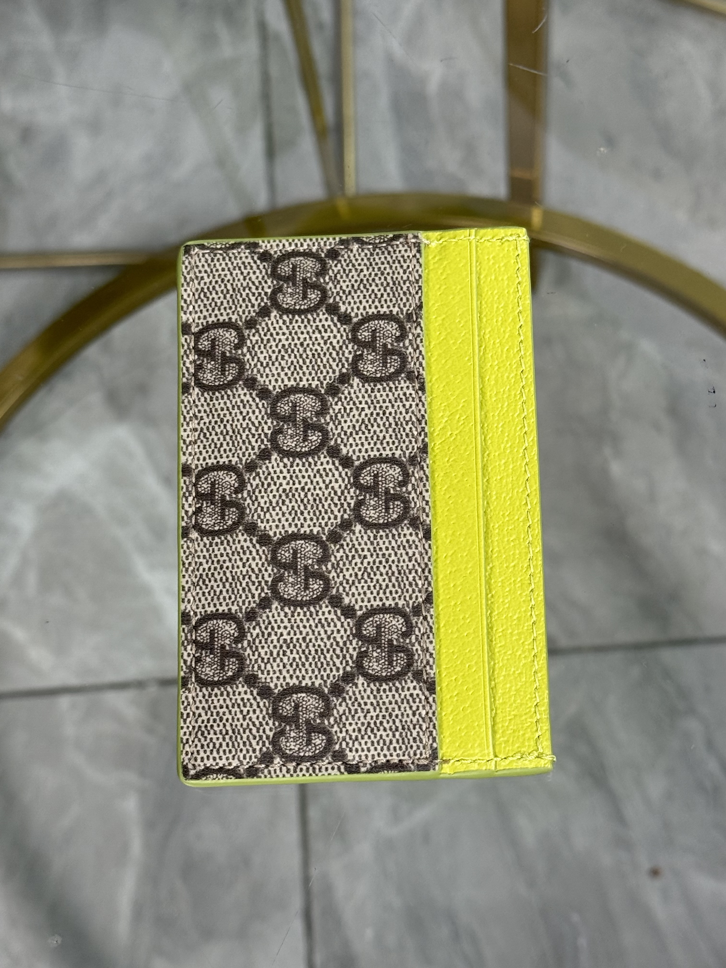 Gucci Tarjetero Sin uso