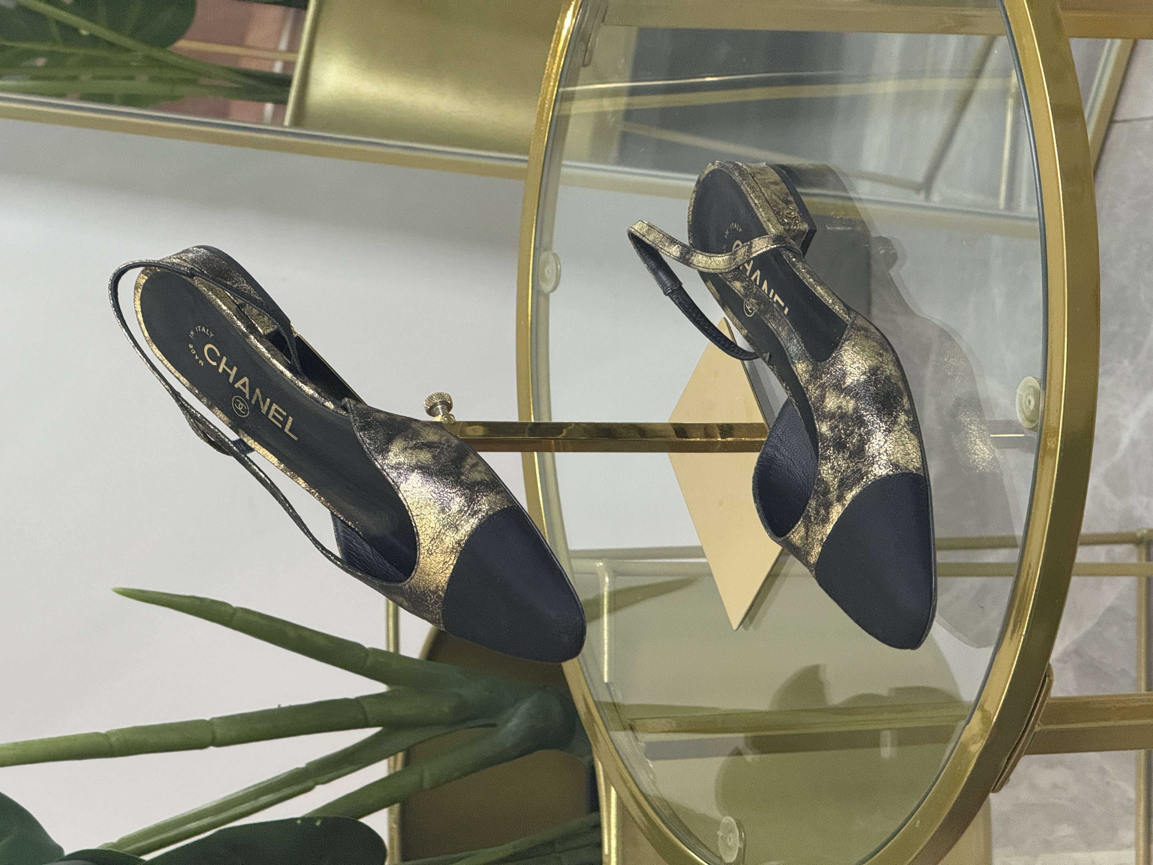 Chanel Sling backs Talla 37.5 (6.5/7) 