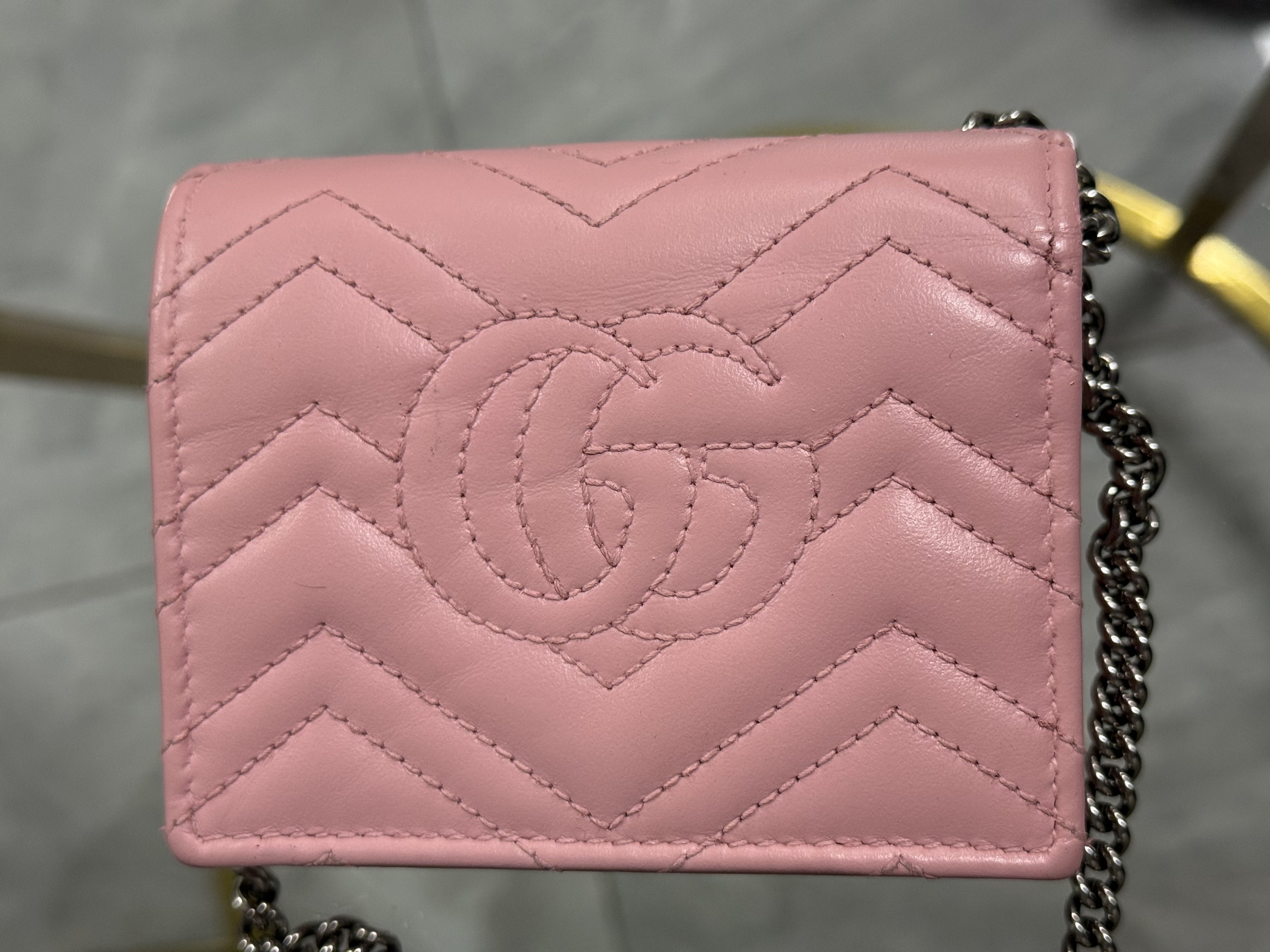 Gucci Mini Wallet On Chain 
