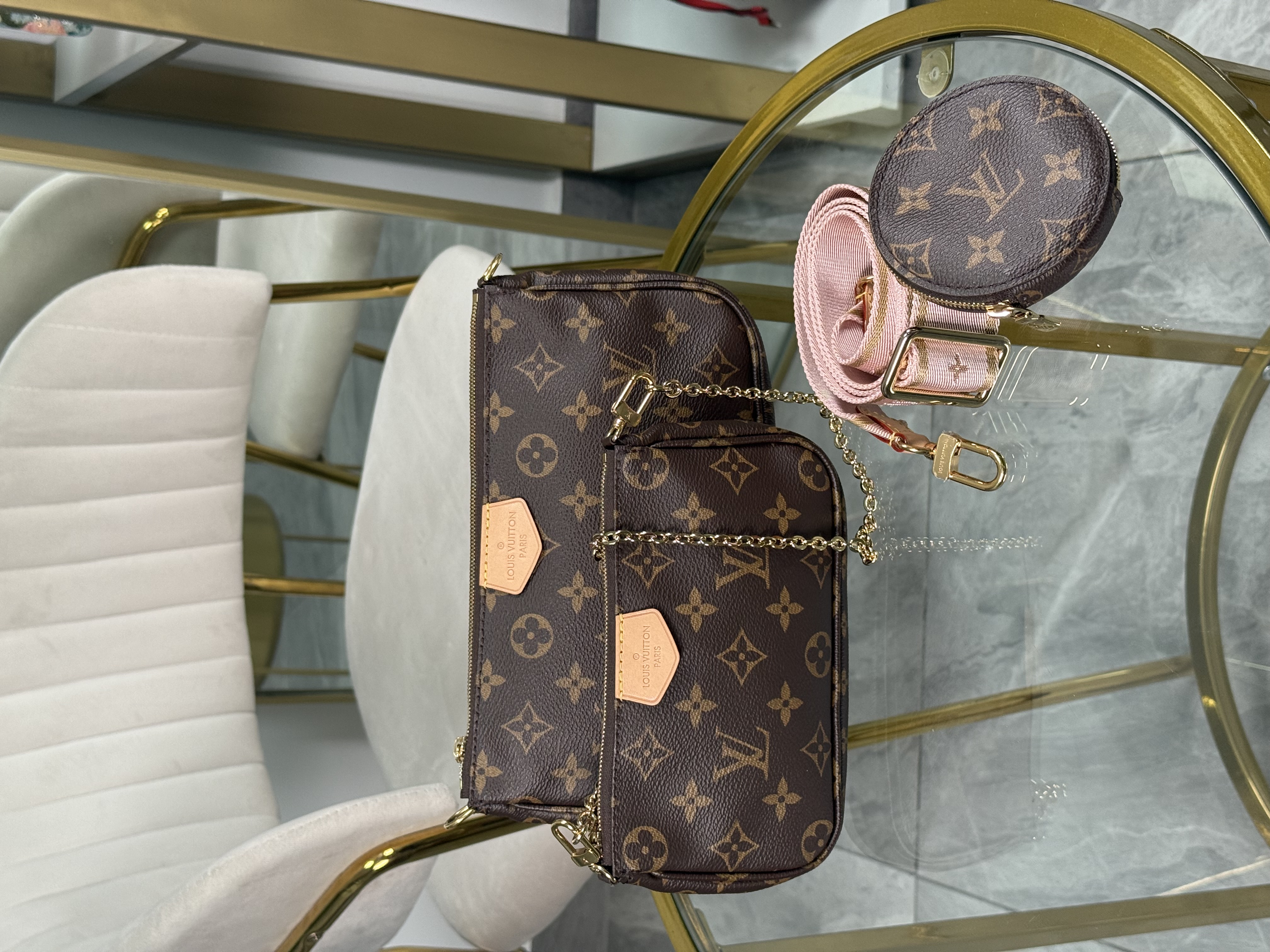 Louis Vuitton Multi POCHETTE Sin Uso