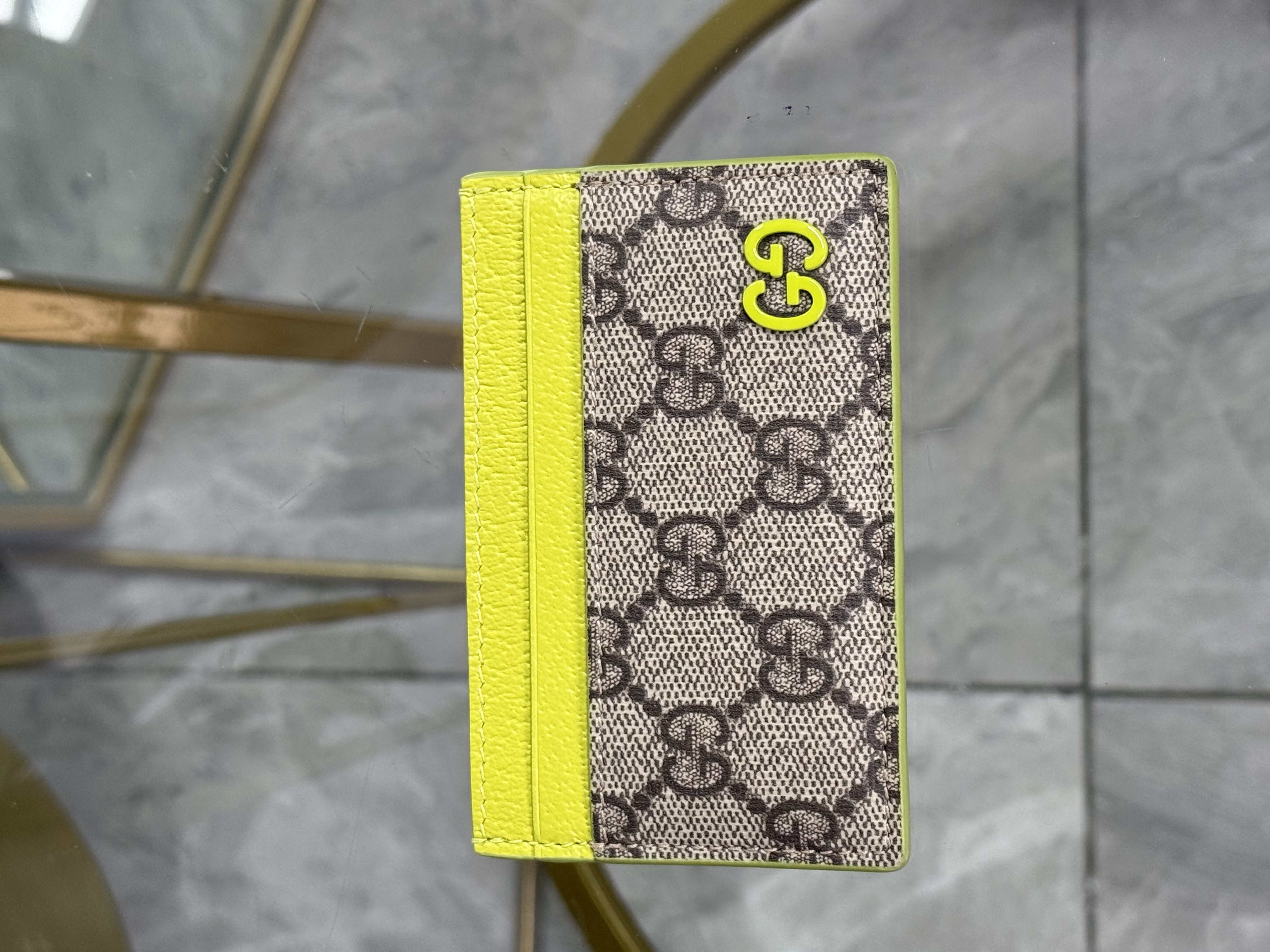 Gucci Tarjetero Sin uso