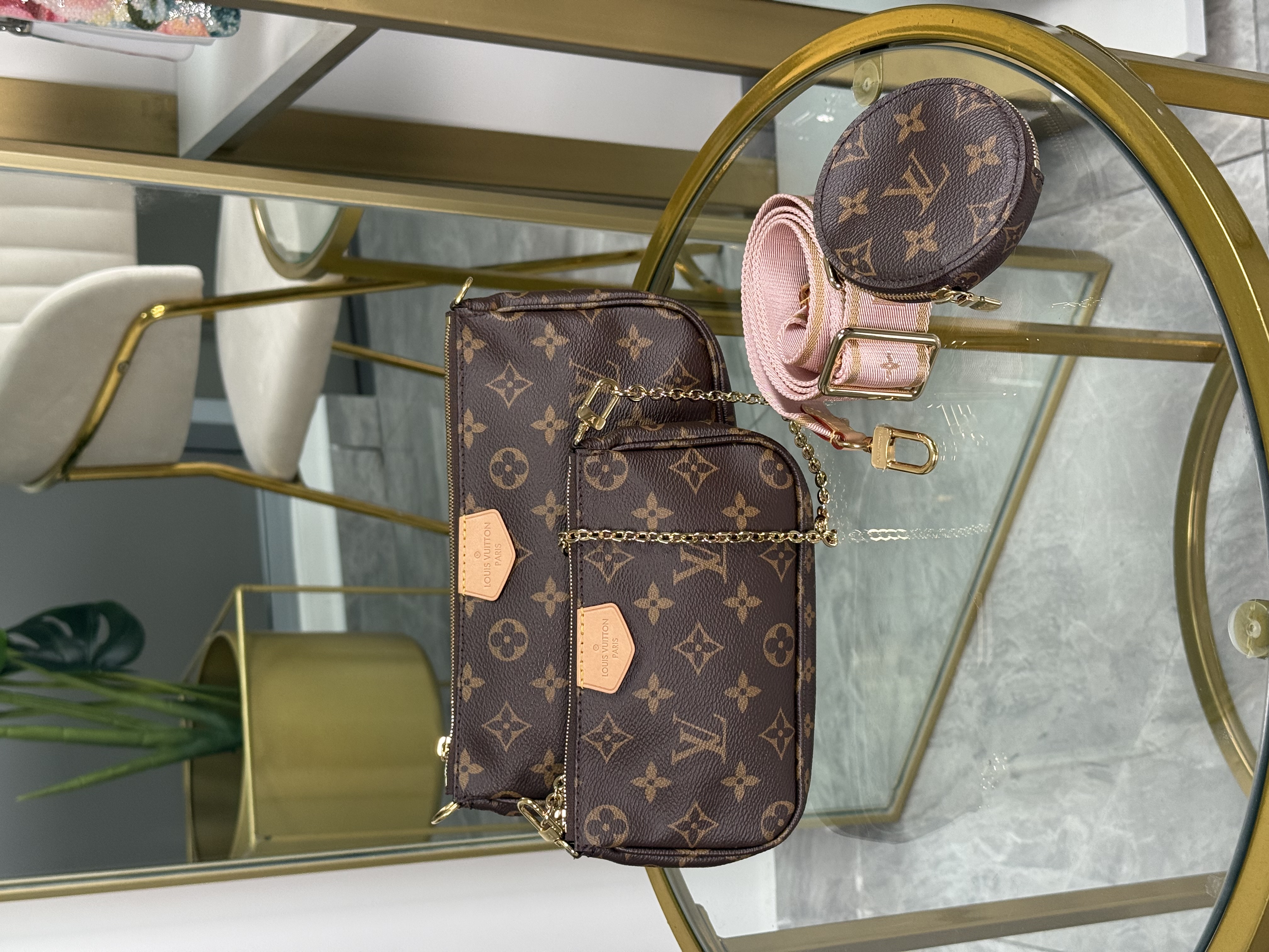 Louis Vuitton Multi POCHETTE Sin Uso