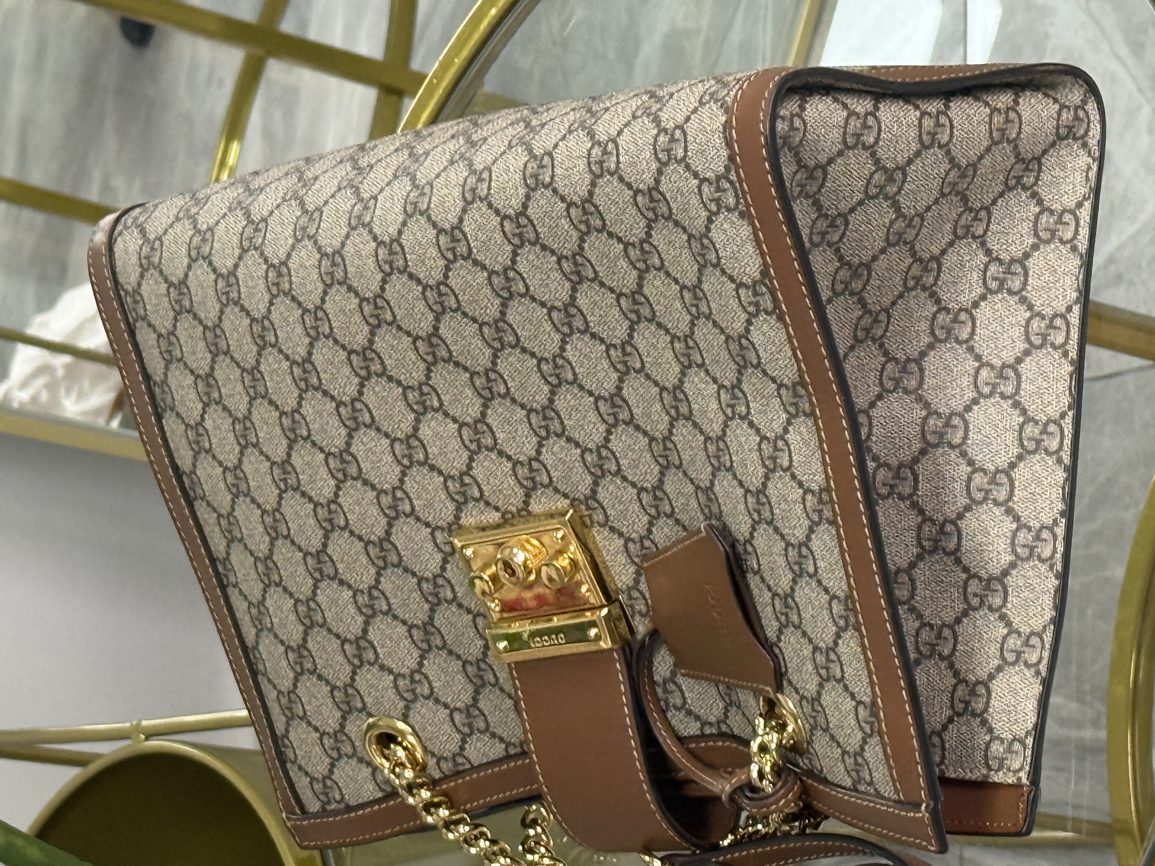 Gucci Padlock Tote Mediano 