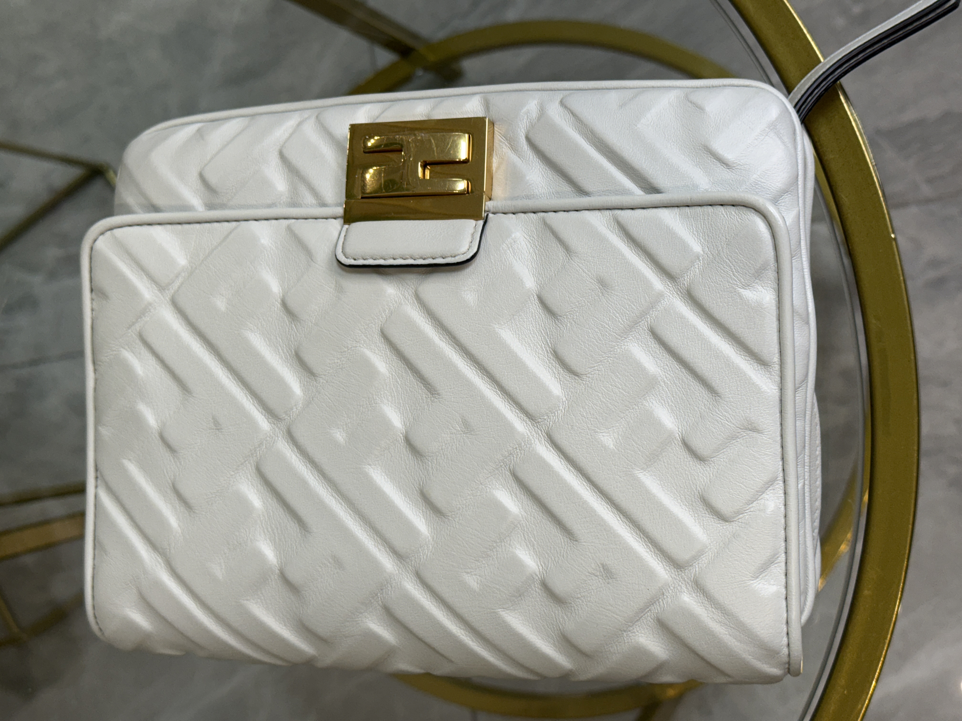 Fendi Upside Down West en blanco Crossbody/Shoulder/Belt Bag/Clutc