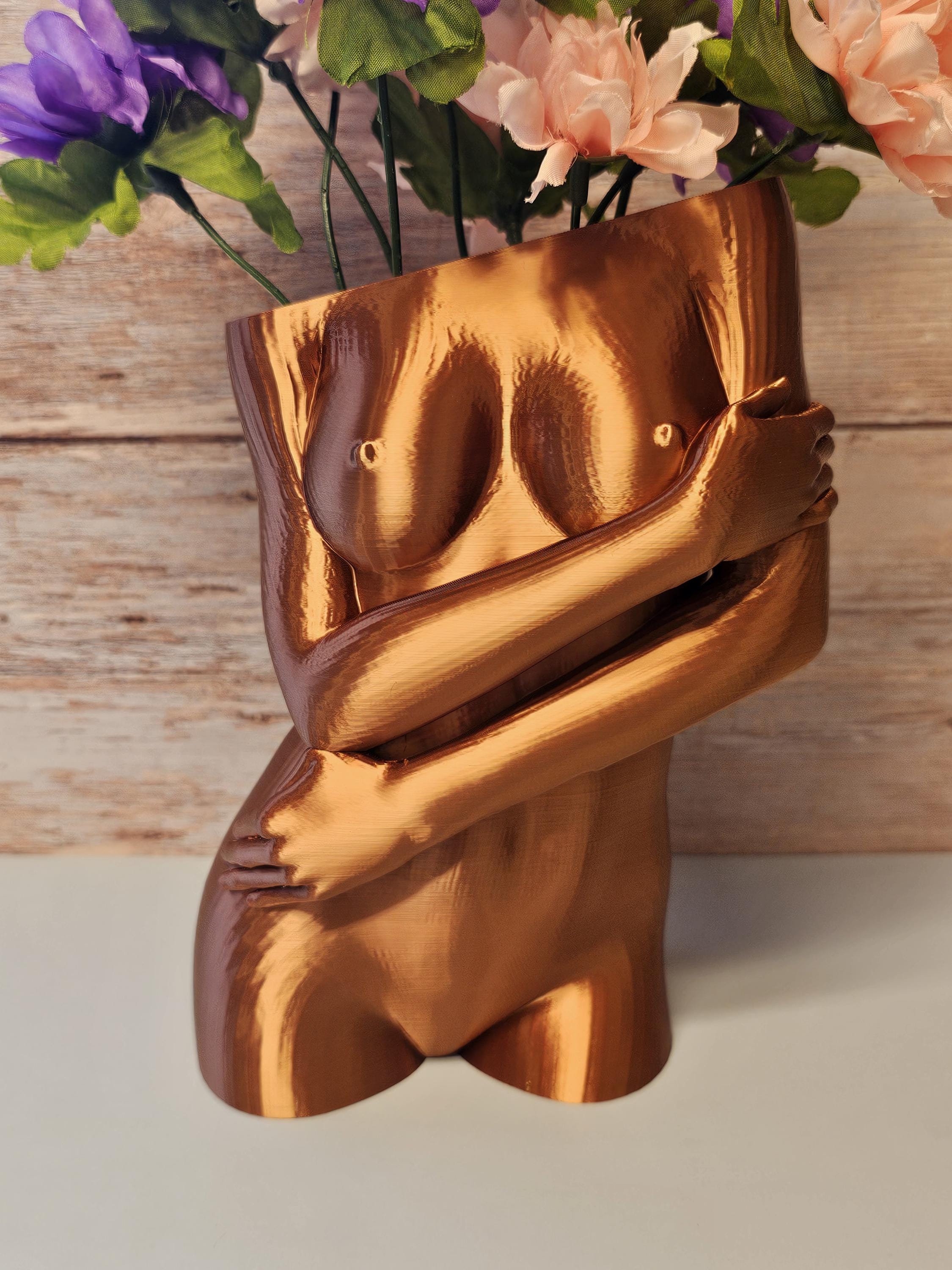 Sculptural Sable Female Torso Vase - 3D-Printed in Silk Copper - Modern Body Positive Art Decor