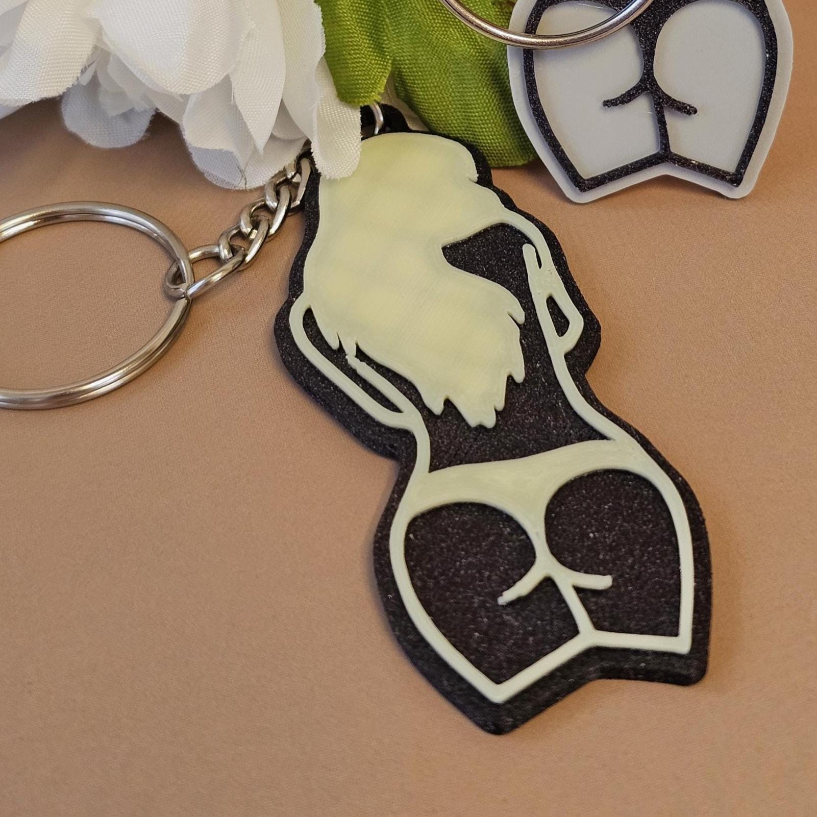 Curvy Silhouette Keychain: 3D Printed Body Positive Accessory