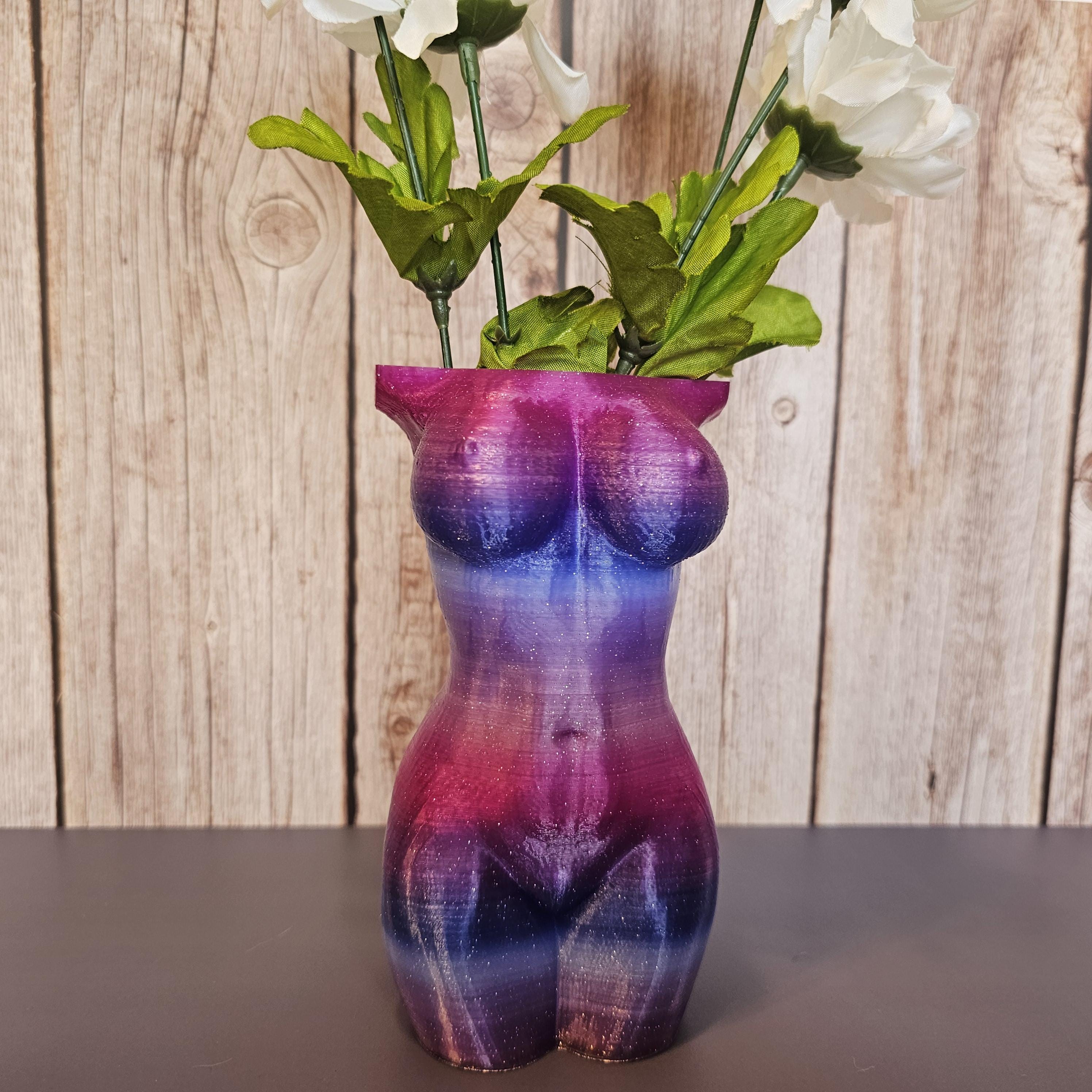 California Twilight Lustra: One-of-a-Kind 3D Printed Goddess Torso Vase - Modern Sculpture Art Decor