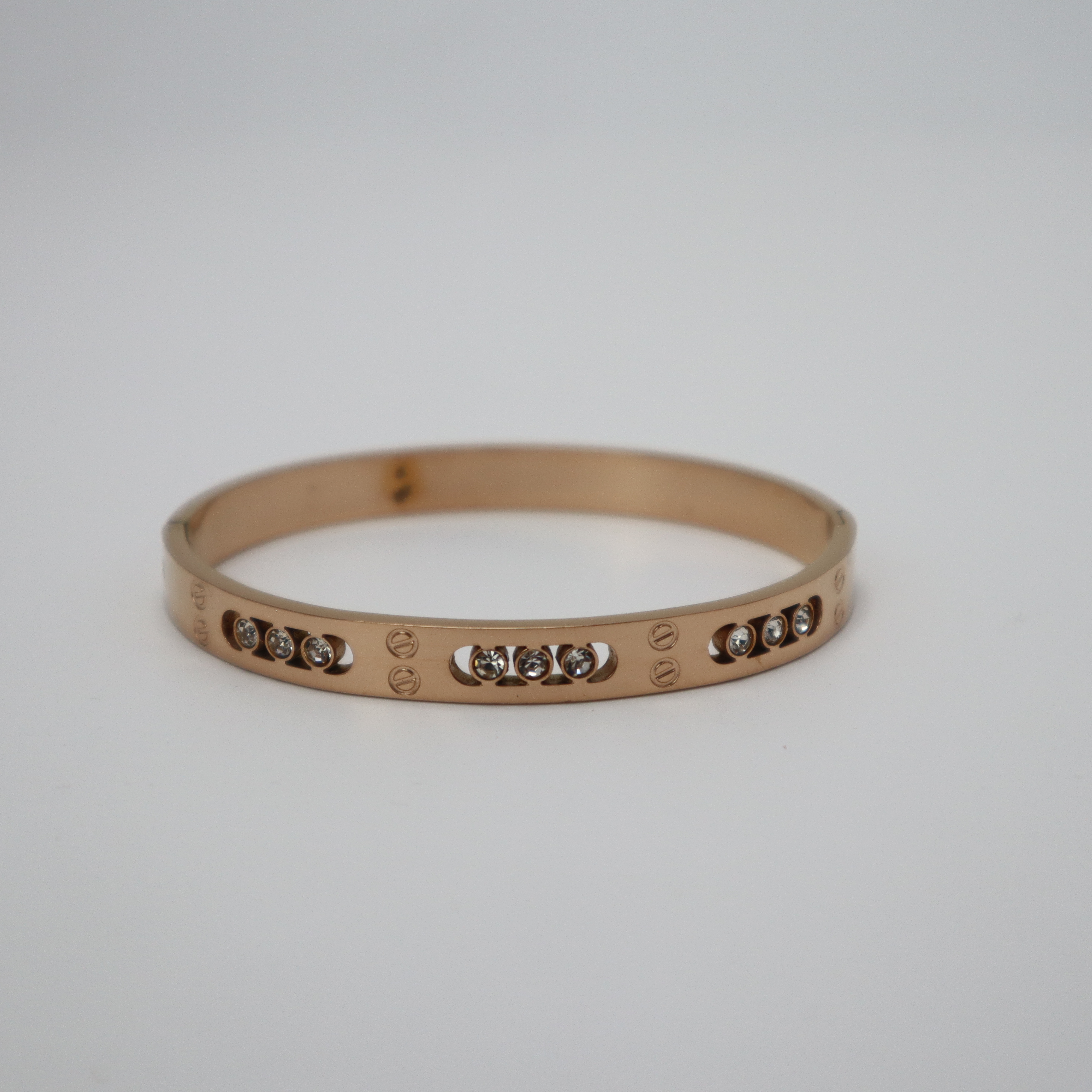 Keerthii Kalaa Rose Gold Circle & Crystal Bracelet for Women & Girls - Anti-Tarnish Bangle, Free Size