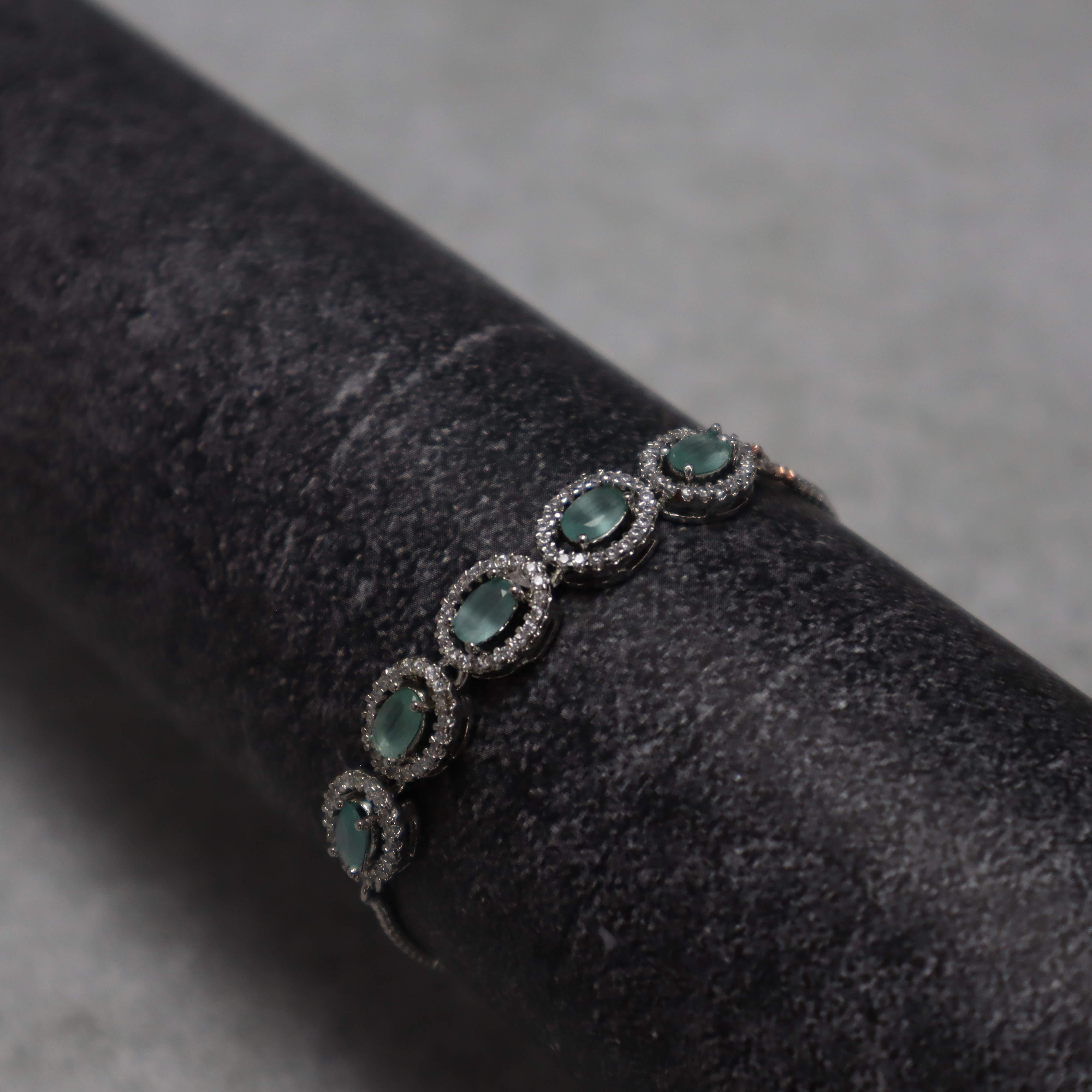 Keerthii Kalaa Mint Green Oval AD Stone Bracelet for Women & Girls - Sparkling Silver Chain Bracelet, Adjustable