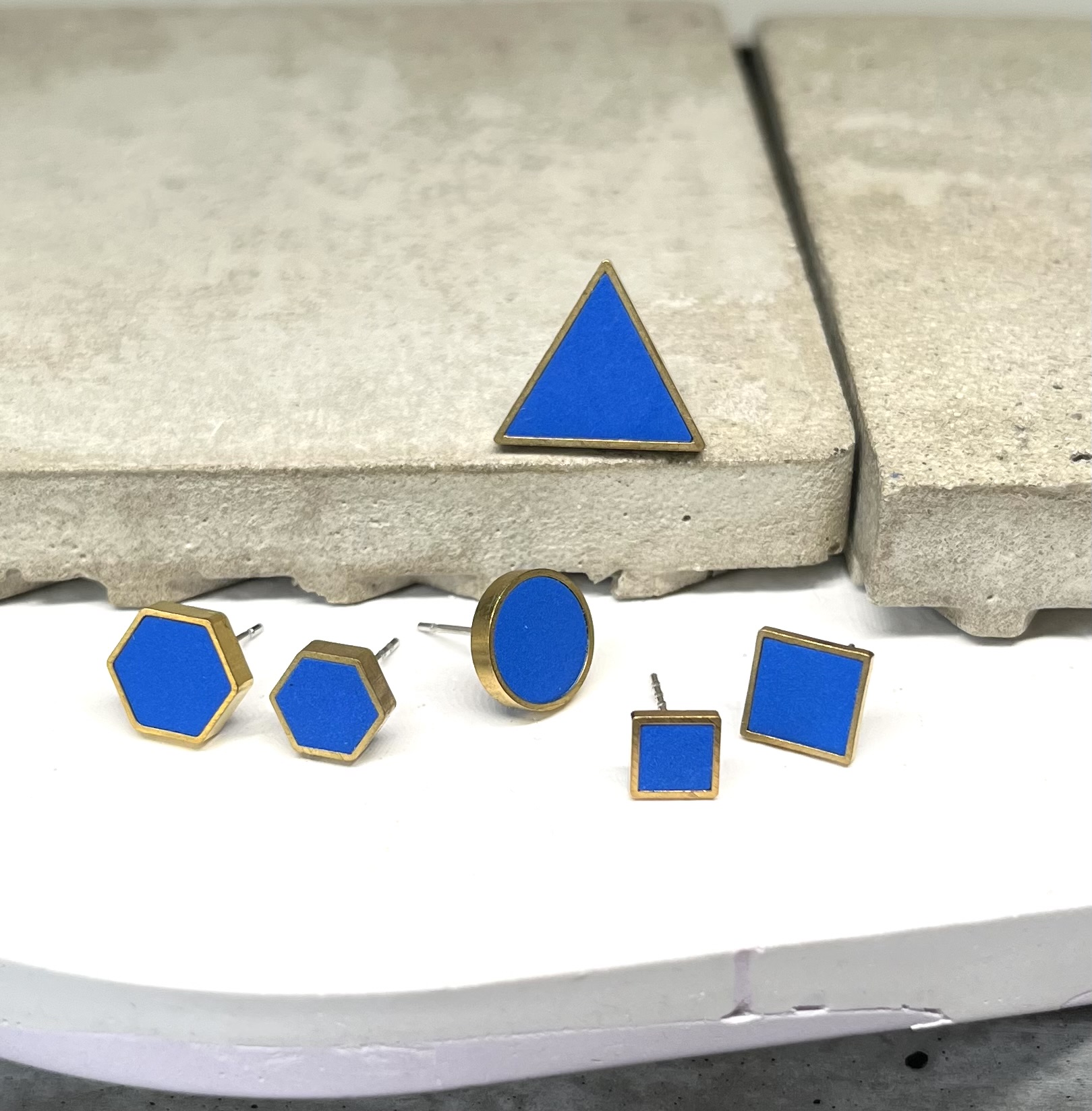 ohrstecker geometrisch indigo