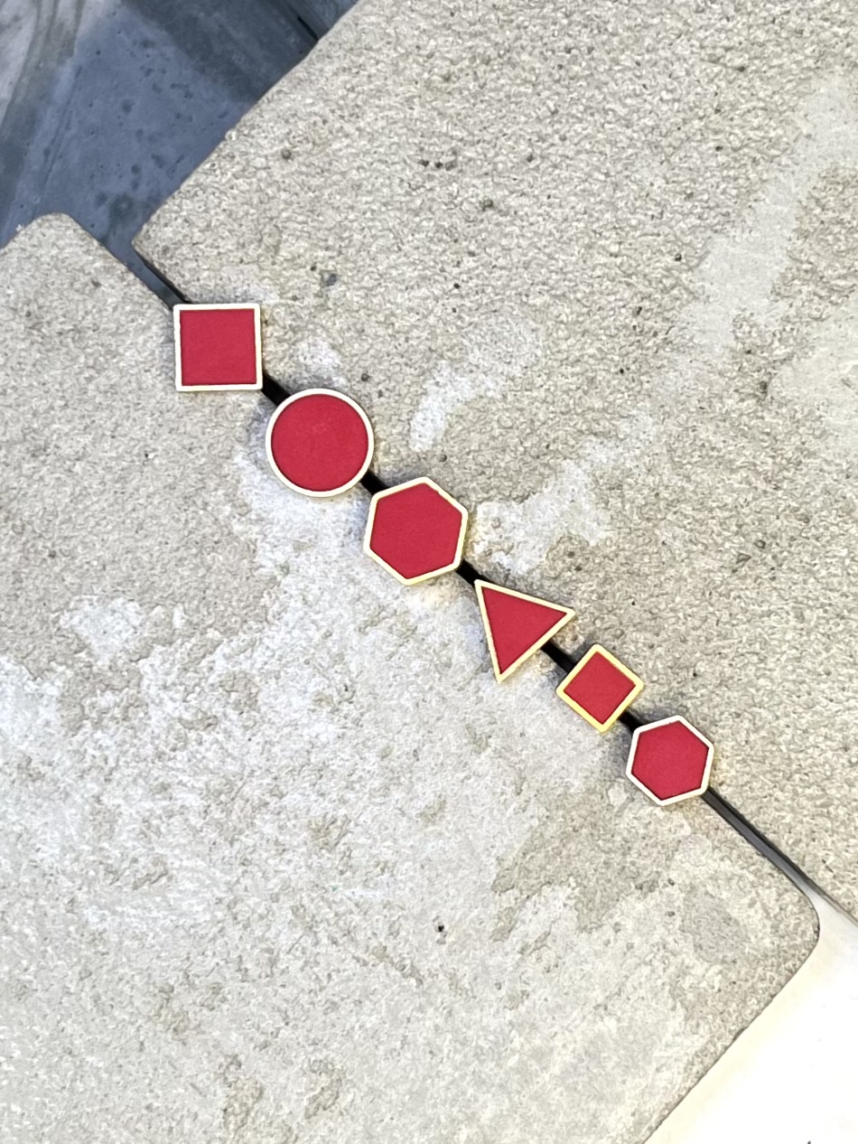 ohrstecker geometrisch rot