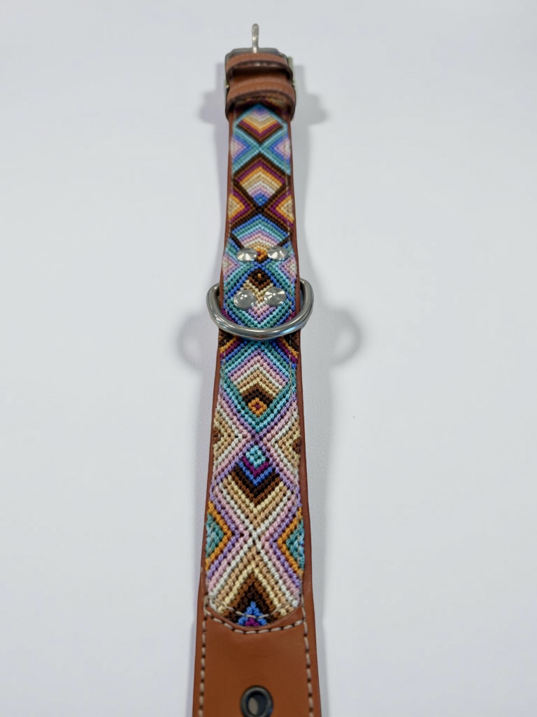 Pastel Collar