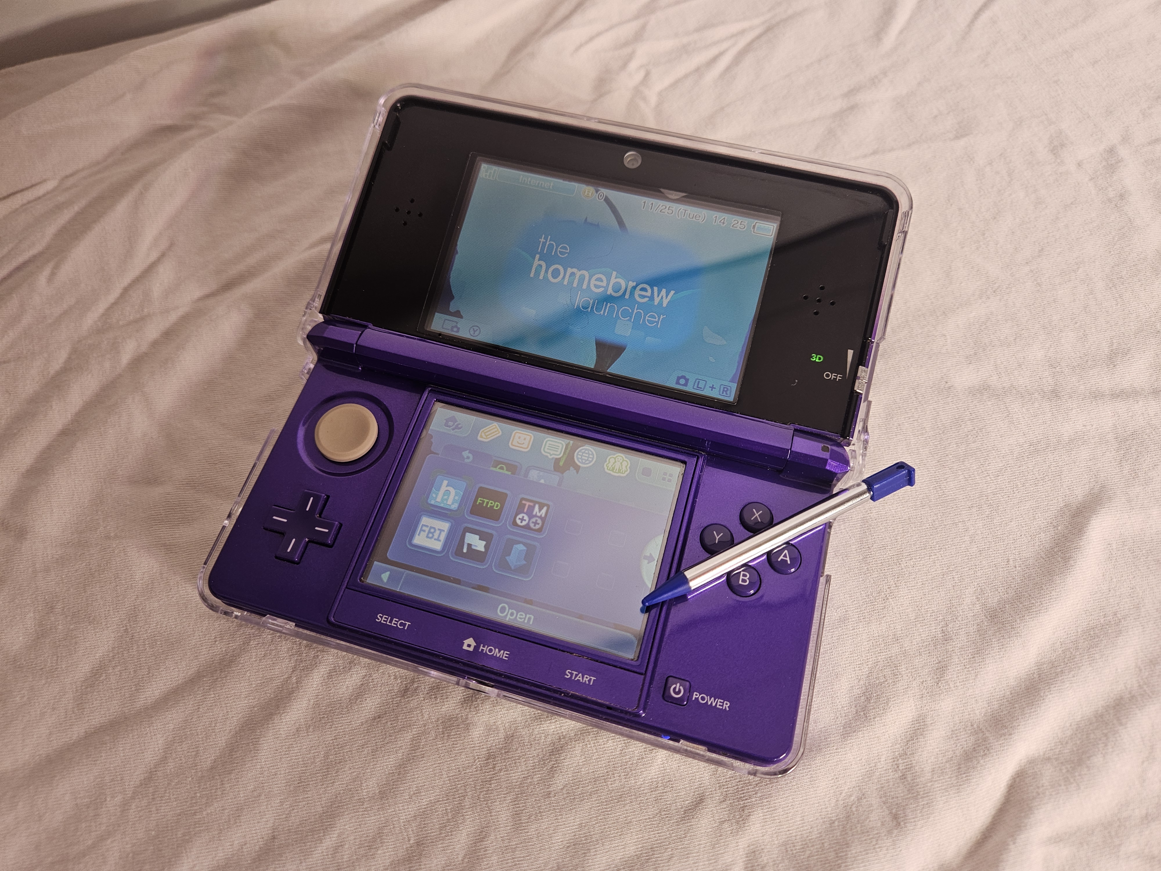 Nintendo 3DS Console Homebrewed with 16GB SD Card and Clear Protective Case