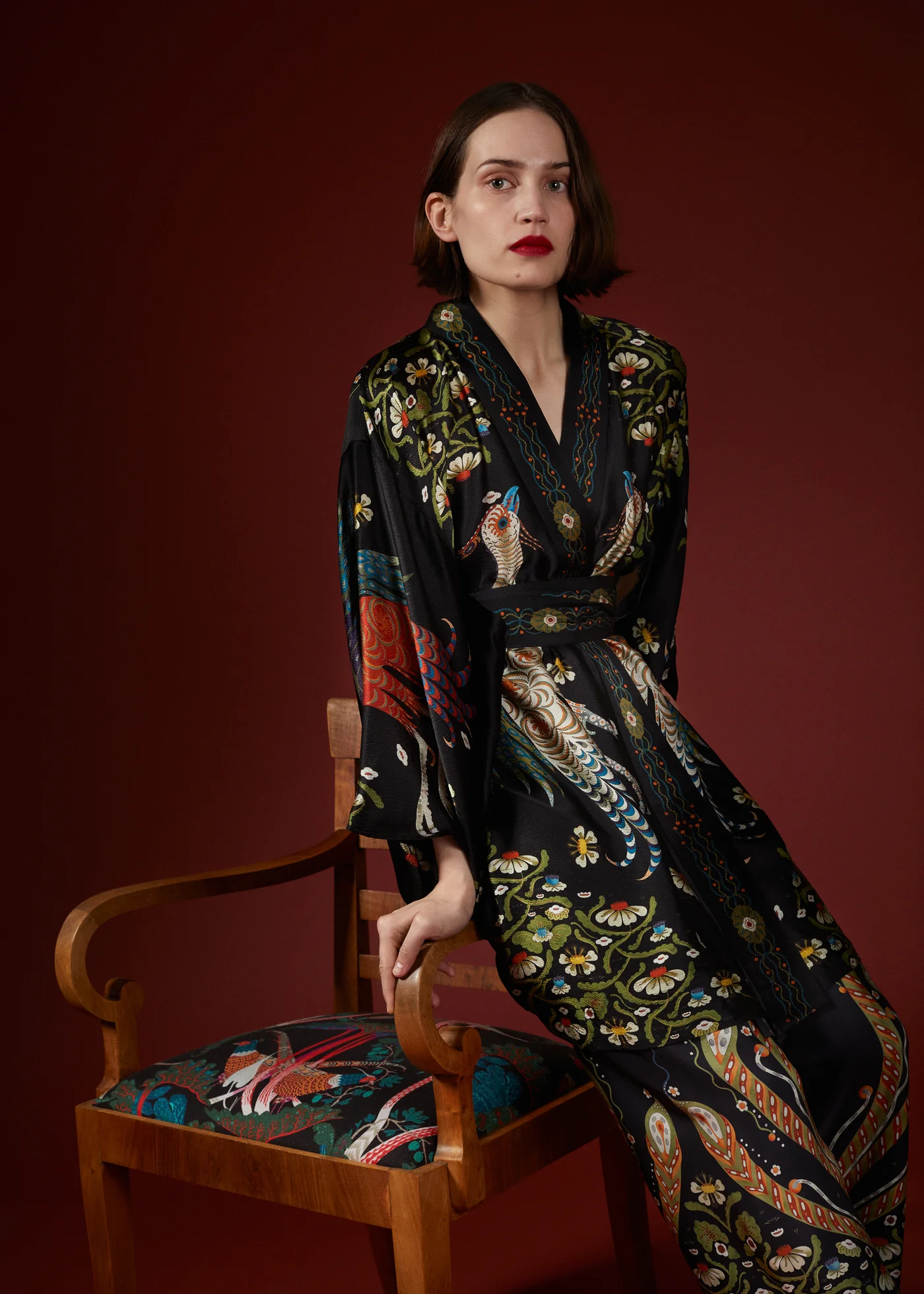 Firebird Kimono juodas, 100% šilkas