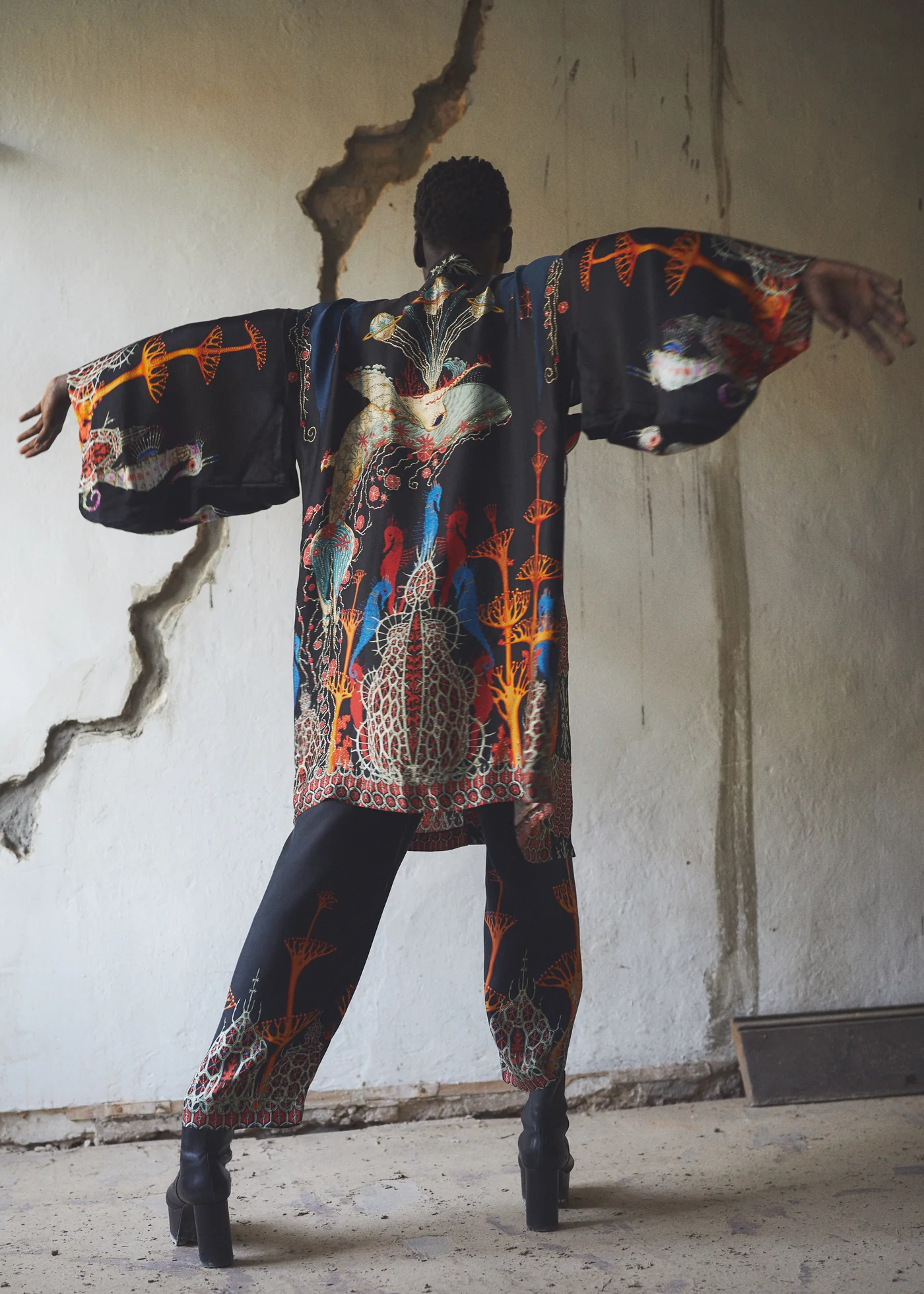 Notre Dame Kimono juodas, 100% šilkas