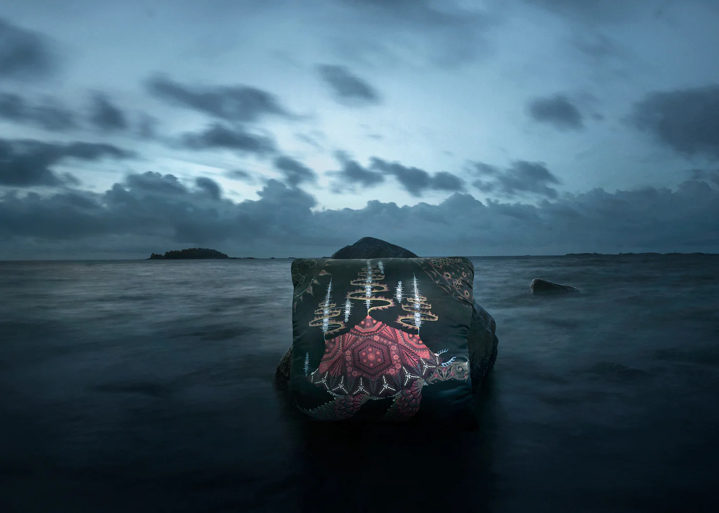 Cosmic Turtle dekoratyvinės pagalvės užvalkalas