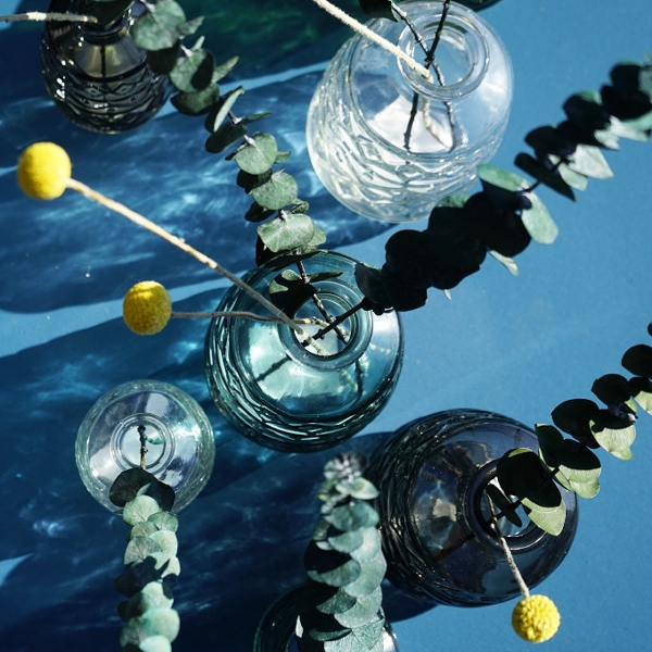 4 spalvotų vazų komplektas