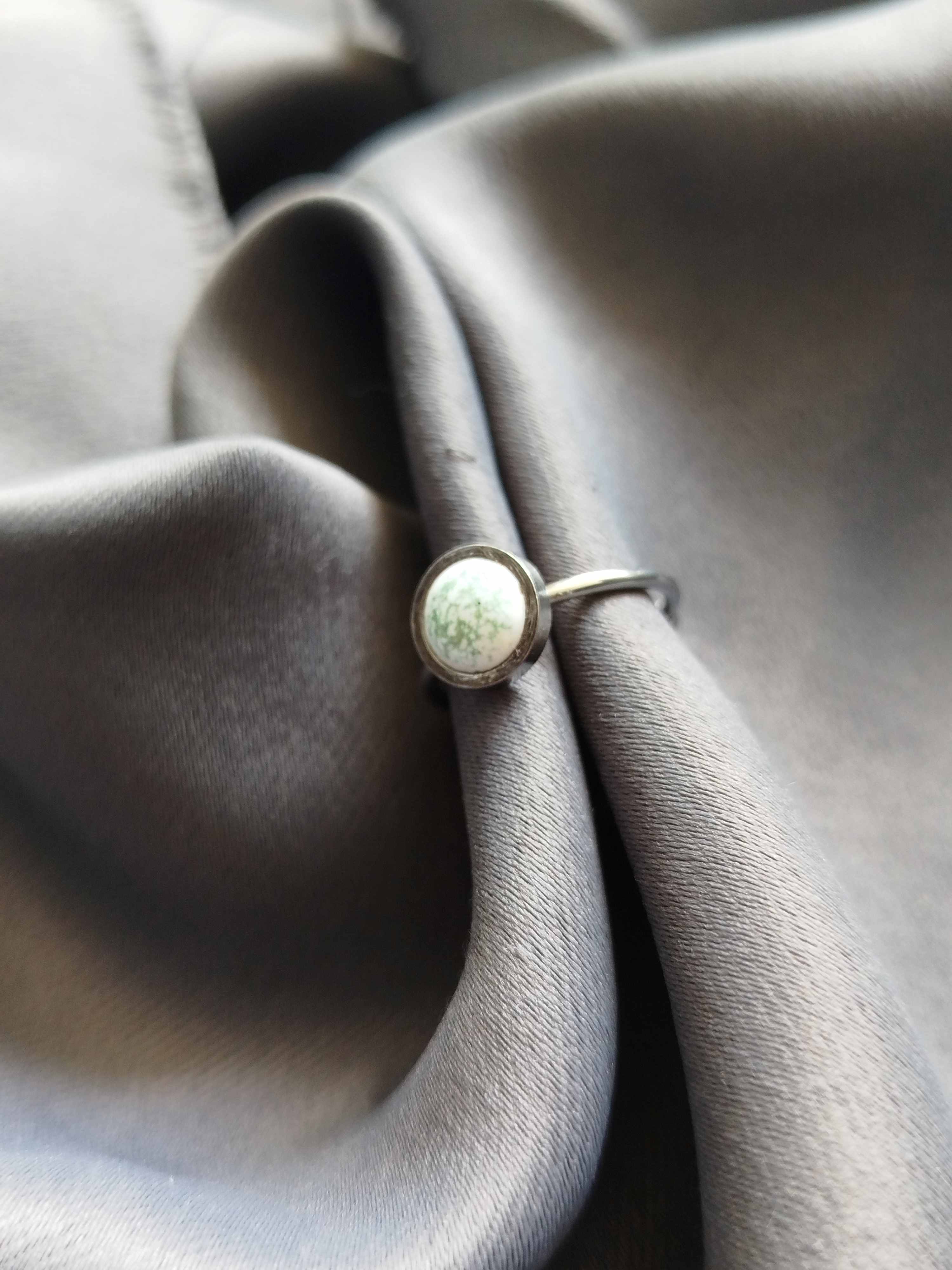 Bague Piccoli blanche et verte