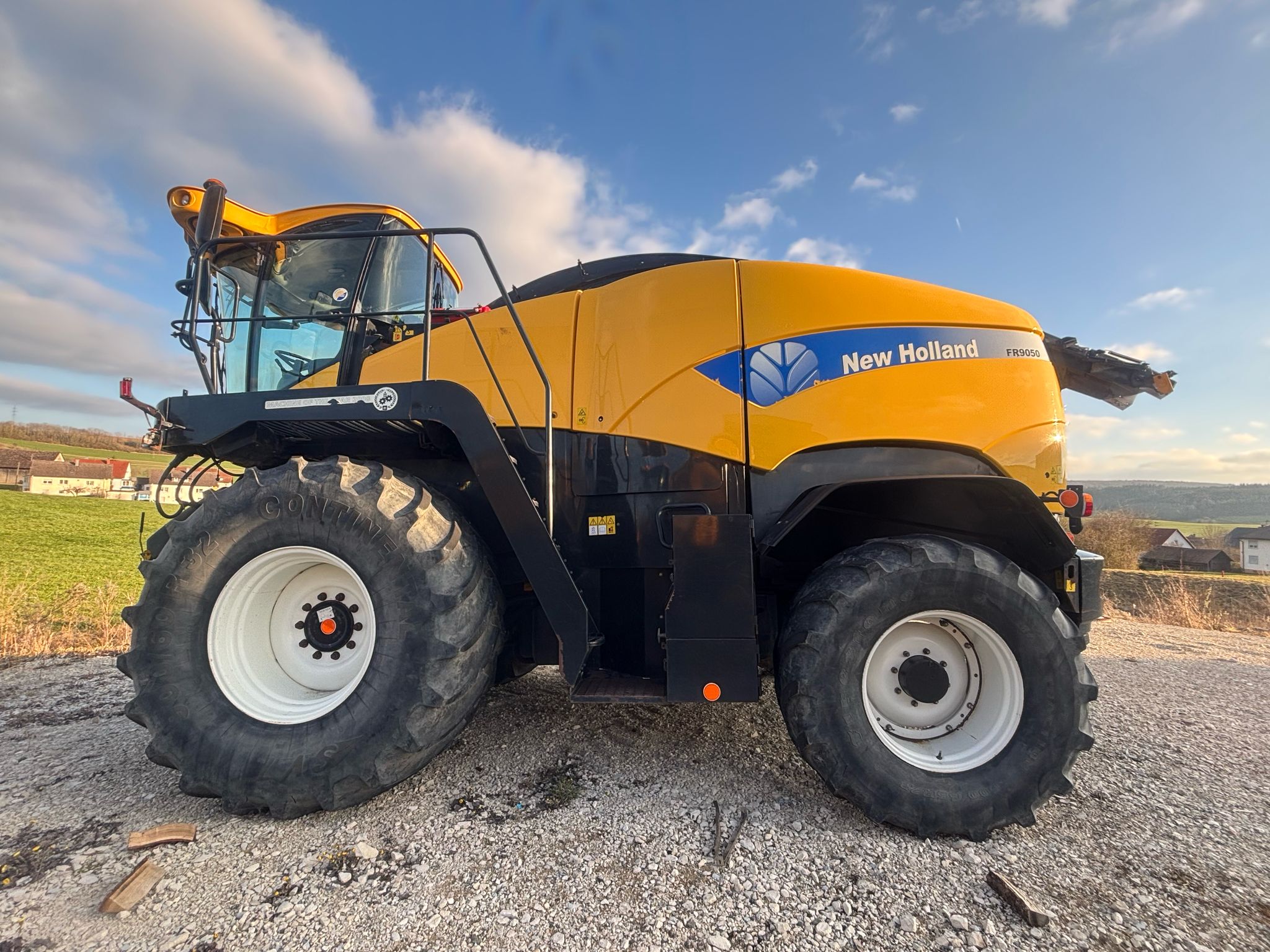 NEW HOLLAND FR9050