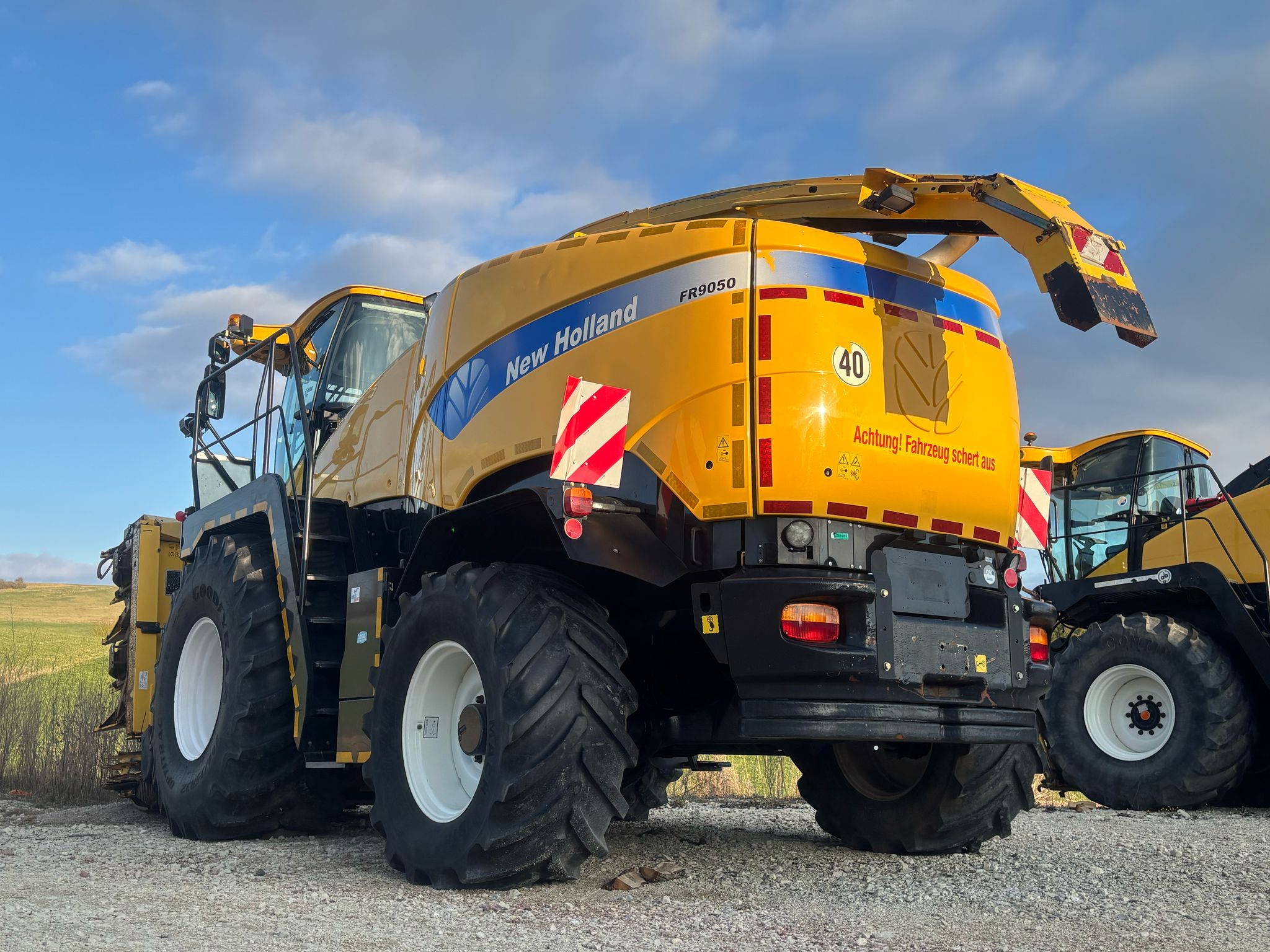 NEW HOLLAND FR9050