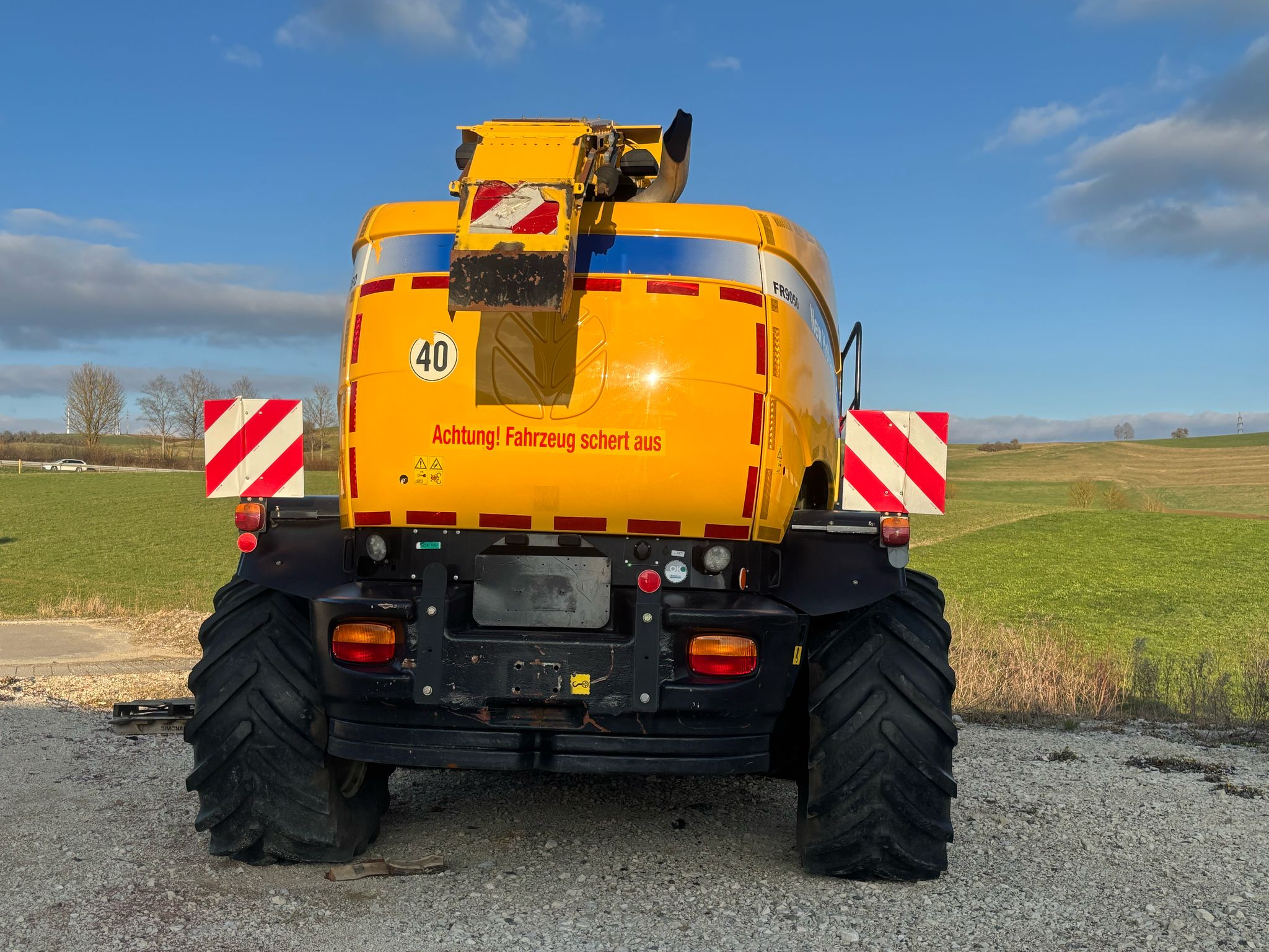NEW HOLLAND FR9050