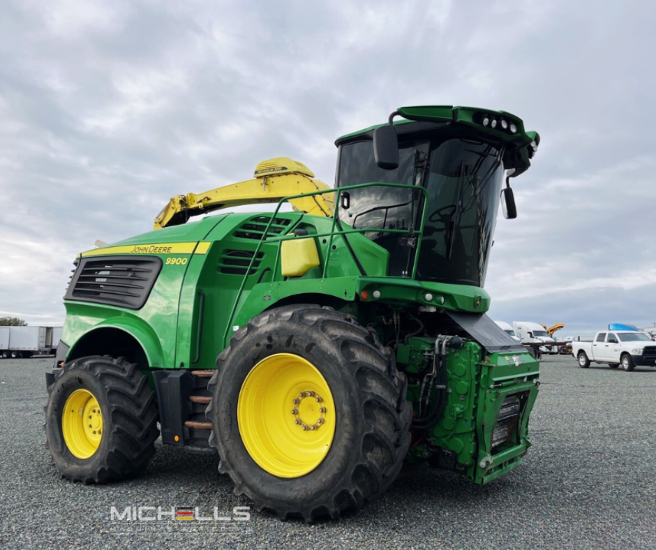 JOHN DEERE 9900