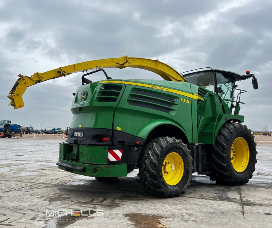 JOHN DEERE 8500
