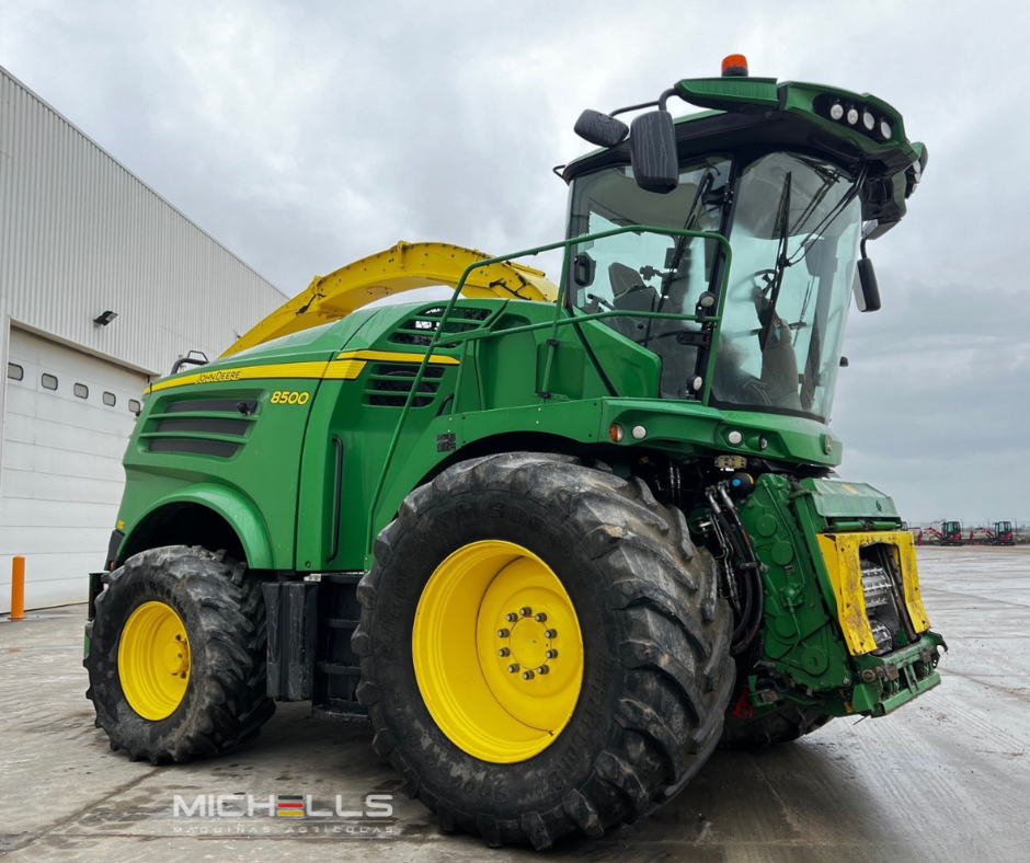 JOHN DEERE 8500