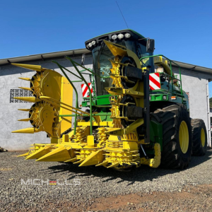 JOHN DEERE 7300