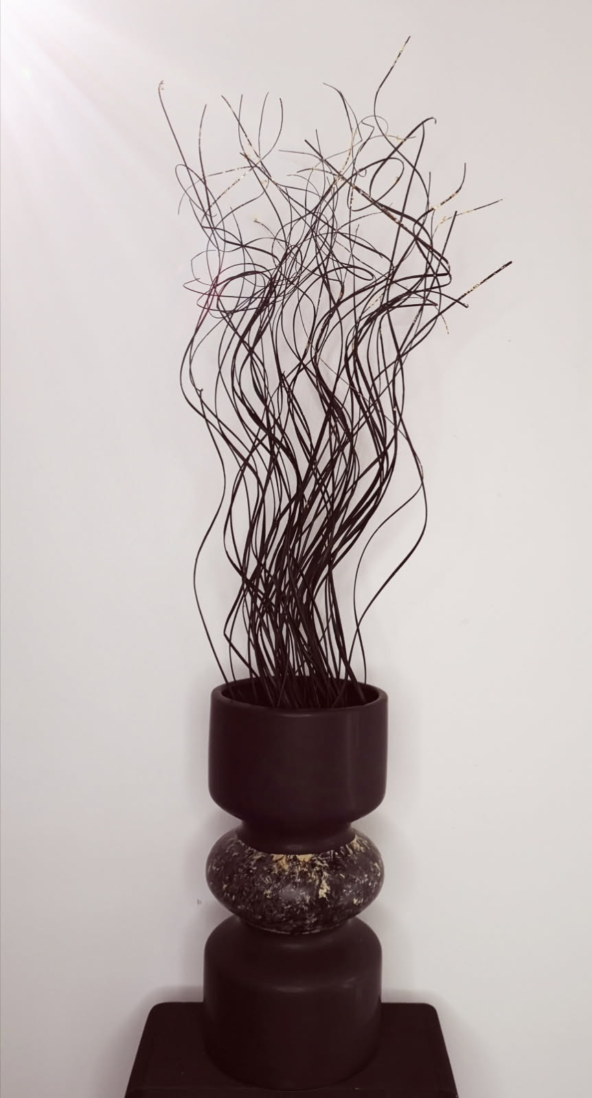 Vase décoratif moderne avec branches