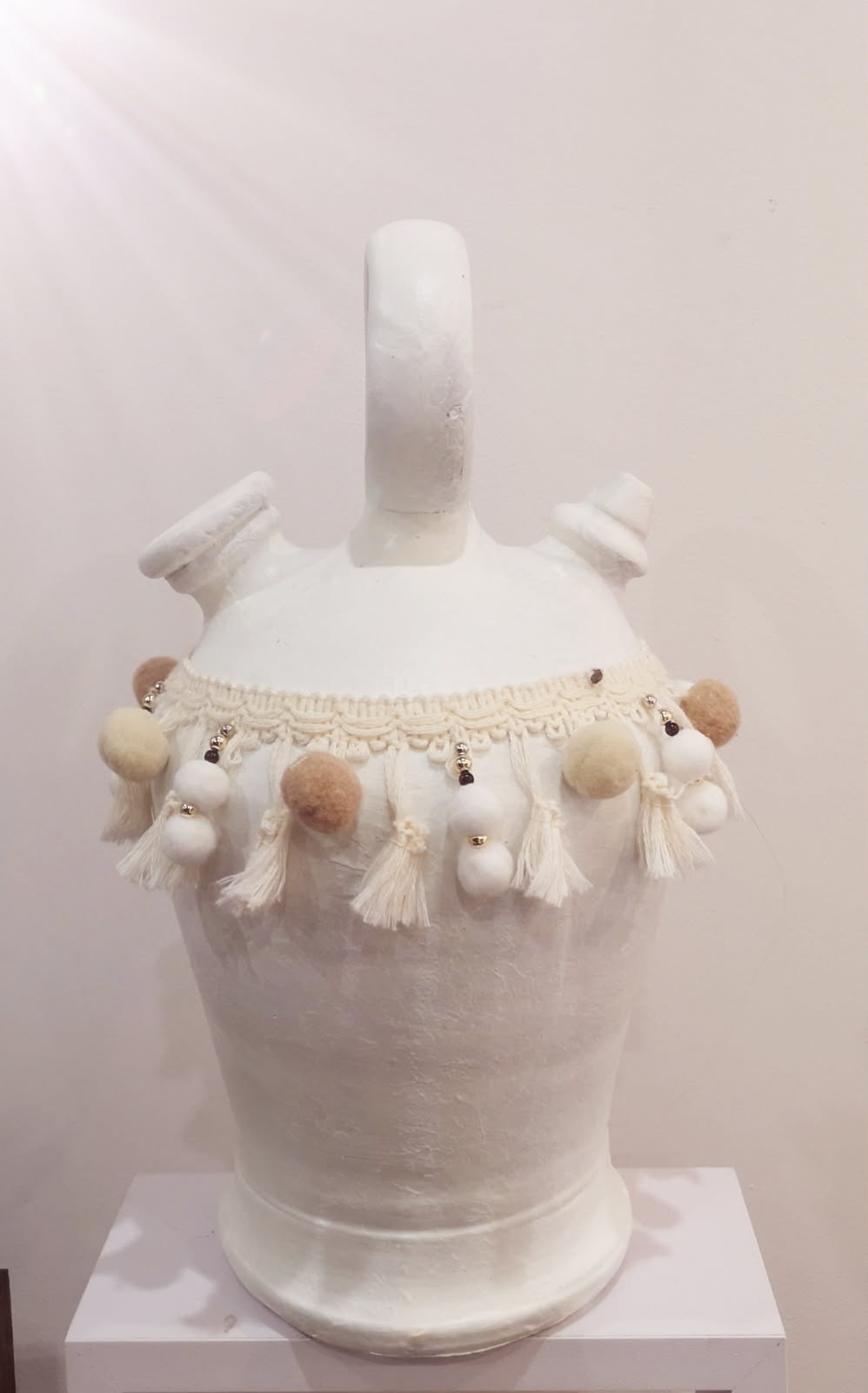 Cruche décorative artisanale