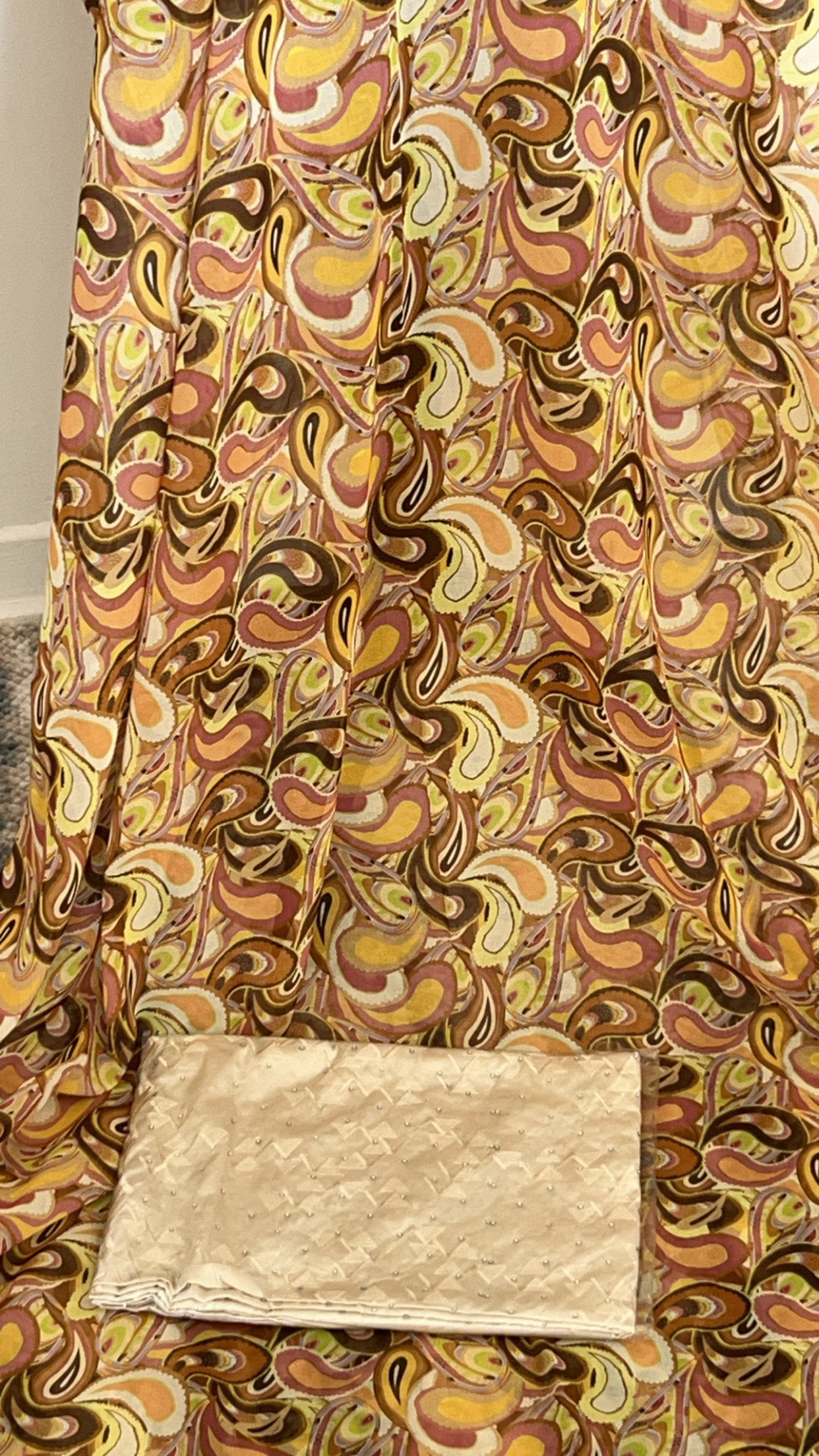 Charm pink/Beige Traditional Women's Somali Dirac