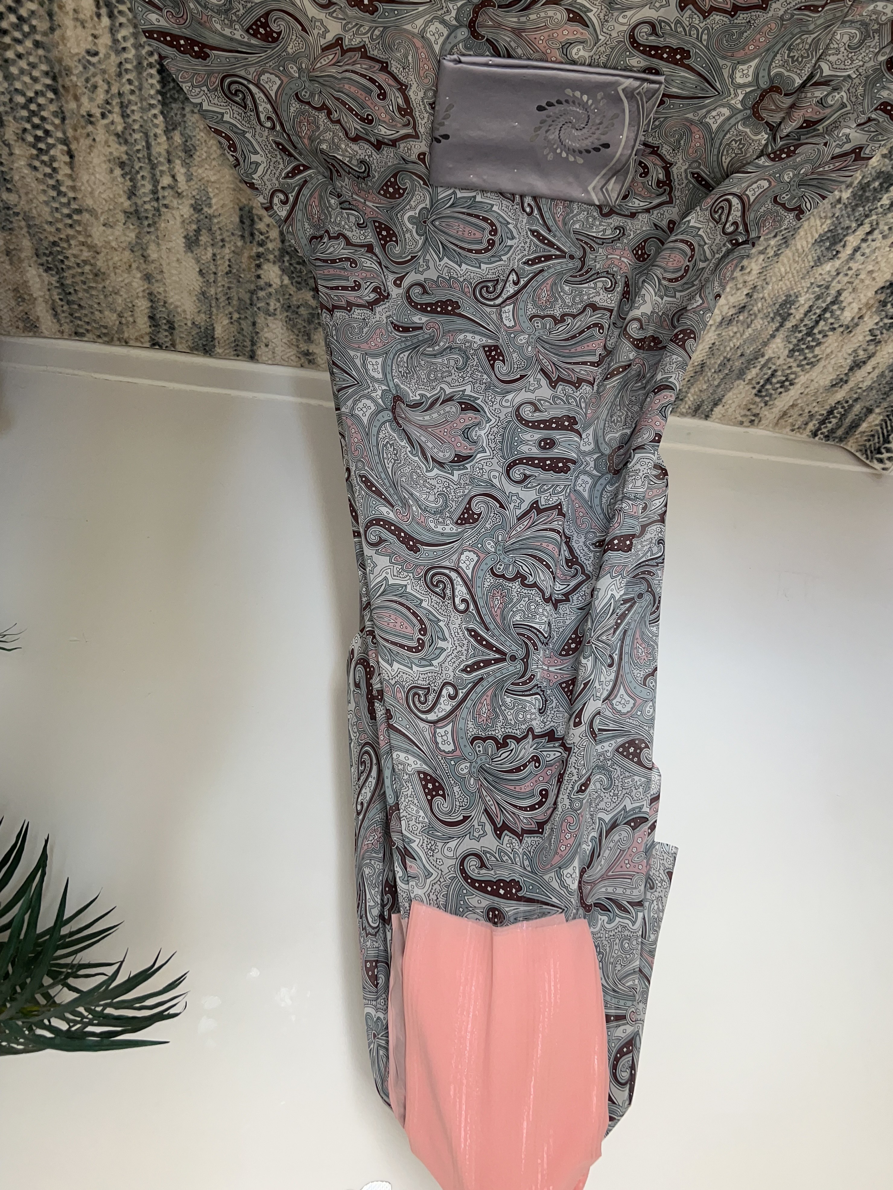 Warm pink/Gray Swiss dirac full bac
