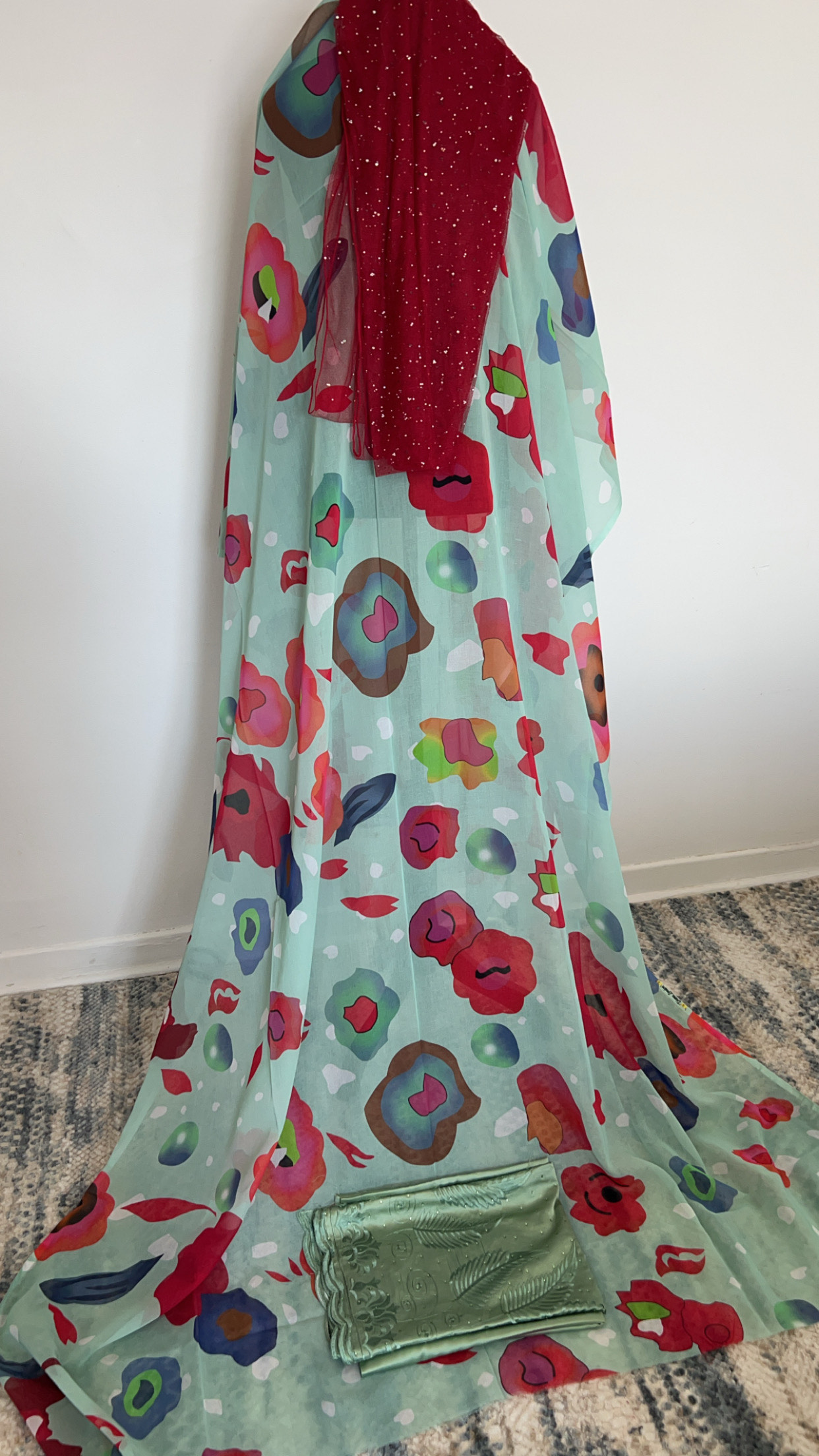 Red/Green brand new Floral Dirac Somali