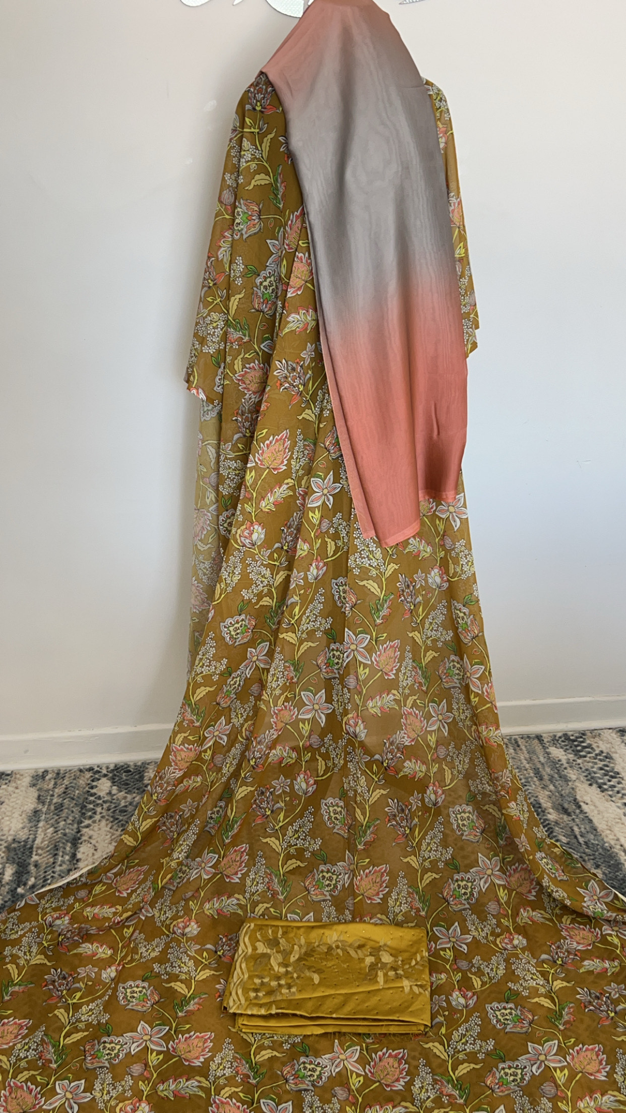 Gray/salmon brand new Dirac Somali
