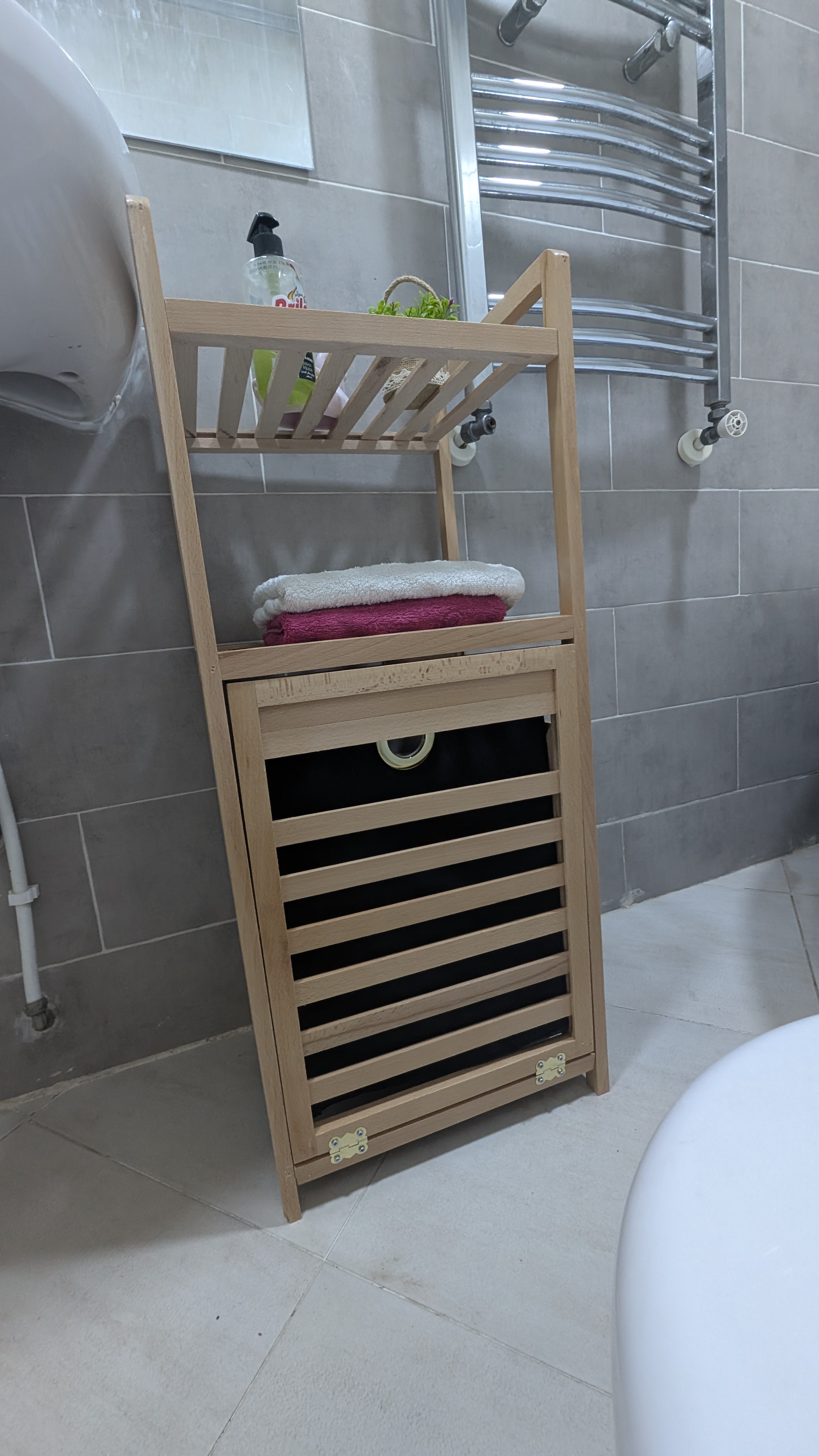 Meuble de rangement en bois pour salle de bain