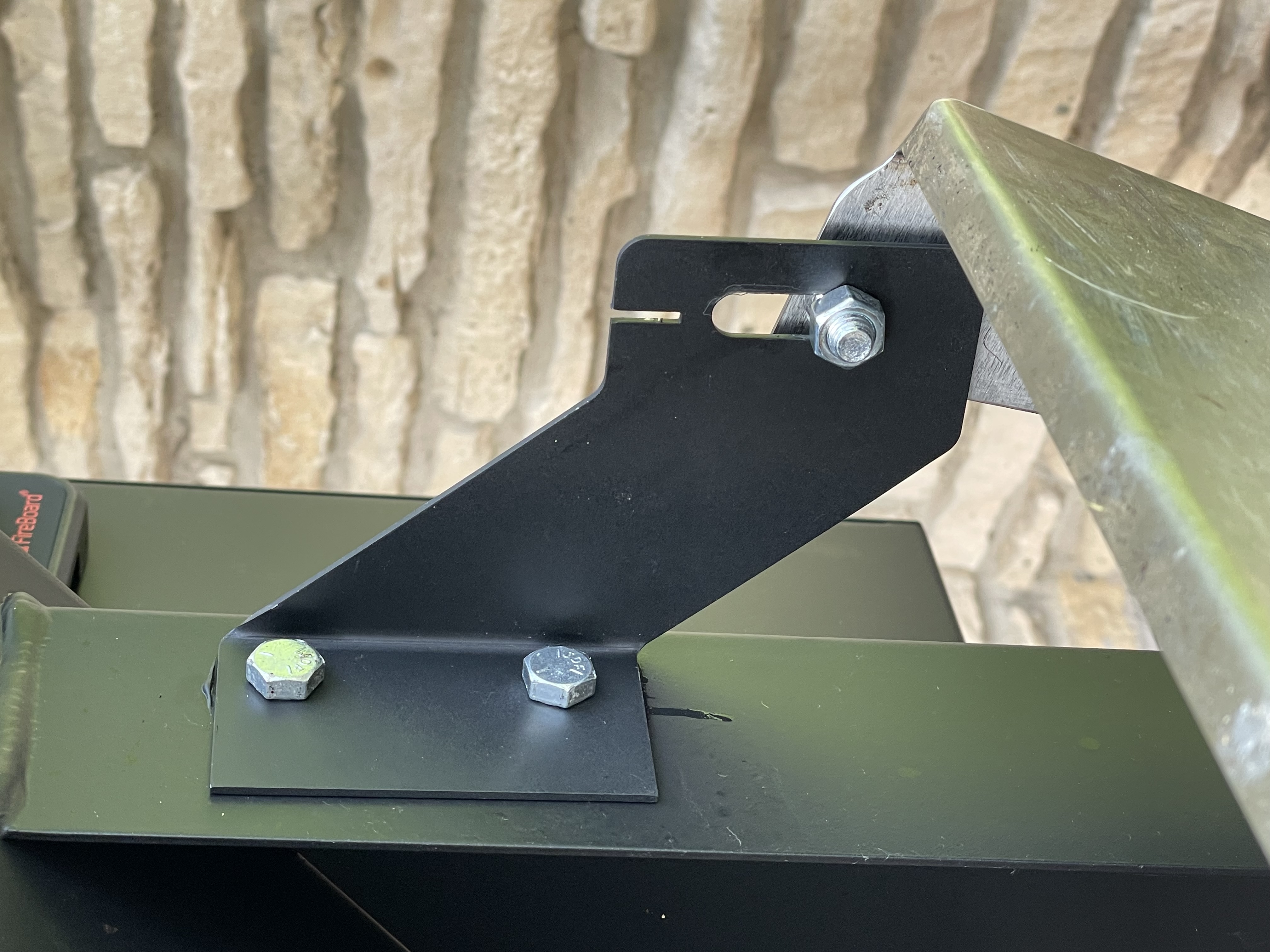 Lone Star Grillz Pellet Smoker Front Shelf Bracket (Cabinet)