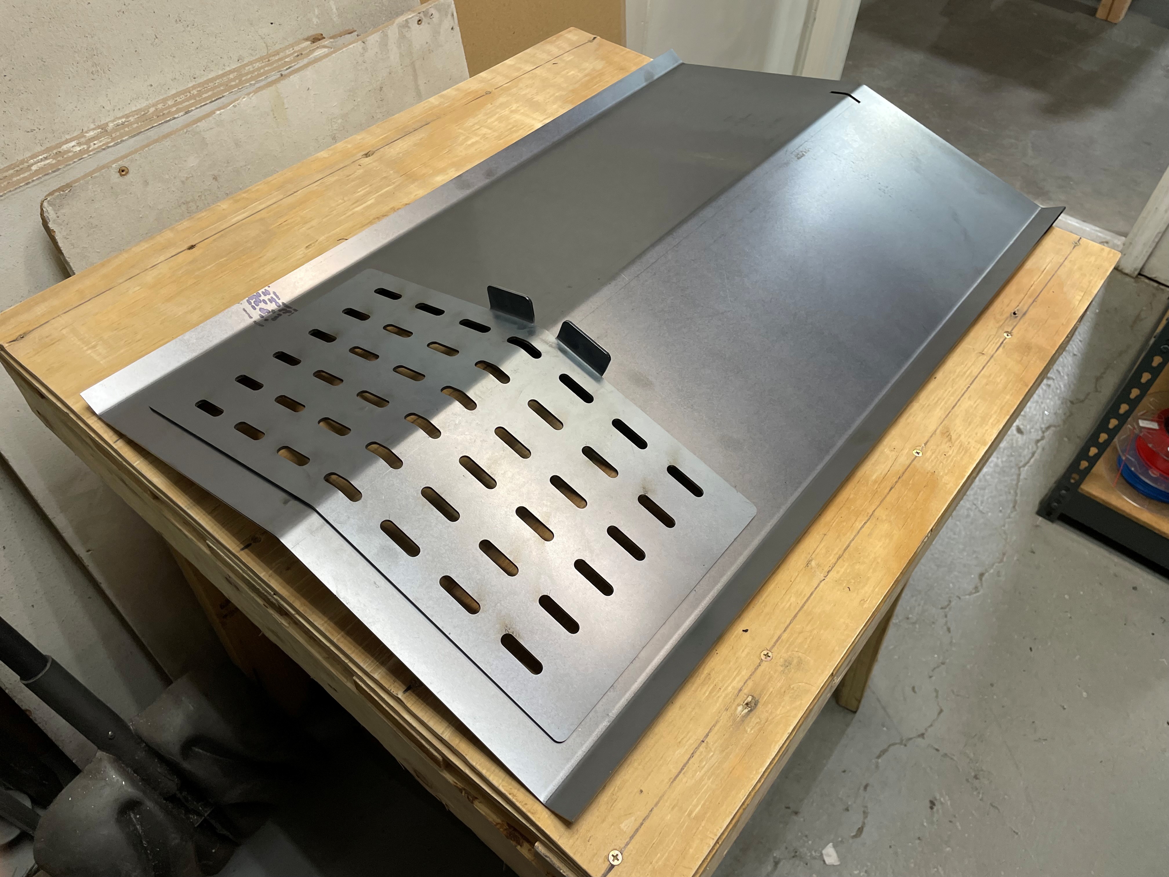 Bent Sear Plate (Fits Lone Star Grillz Pellet Smokers)