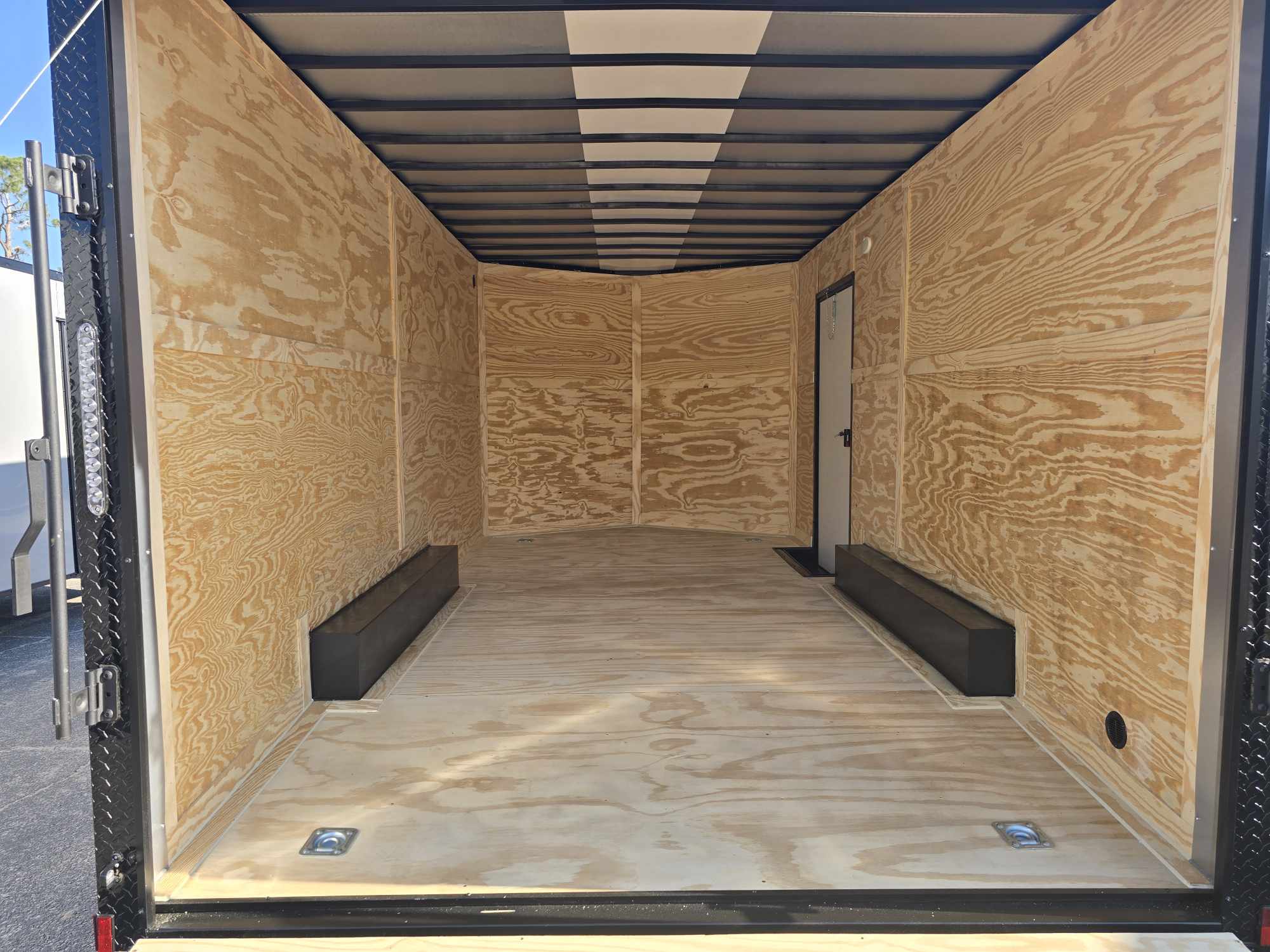 8.5X16TA Enclosed Cargo Trailer Black Blackout Xtreme