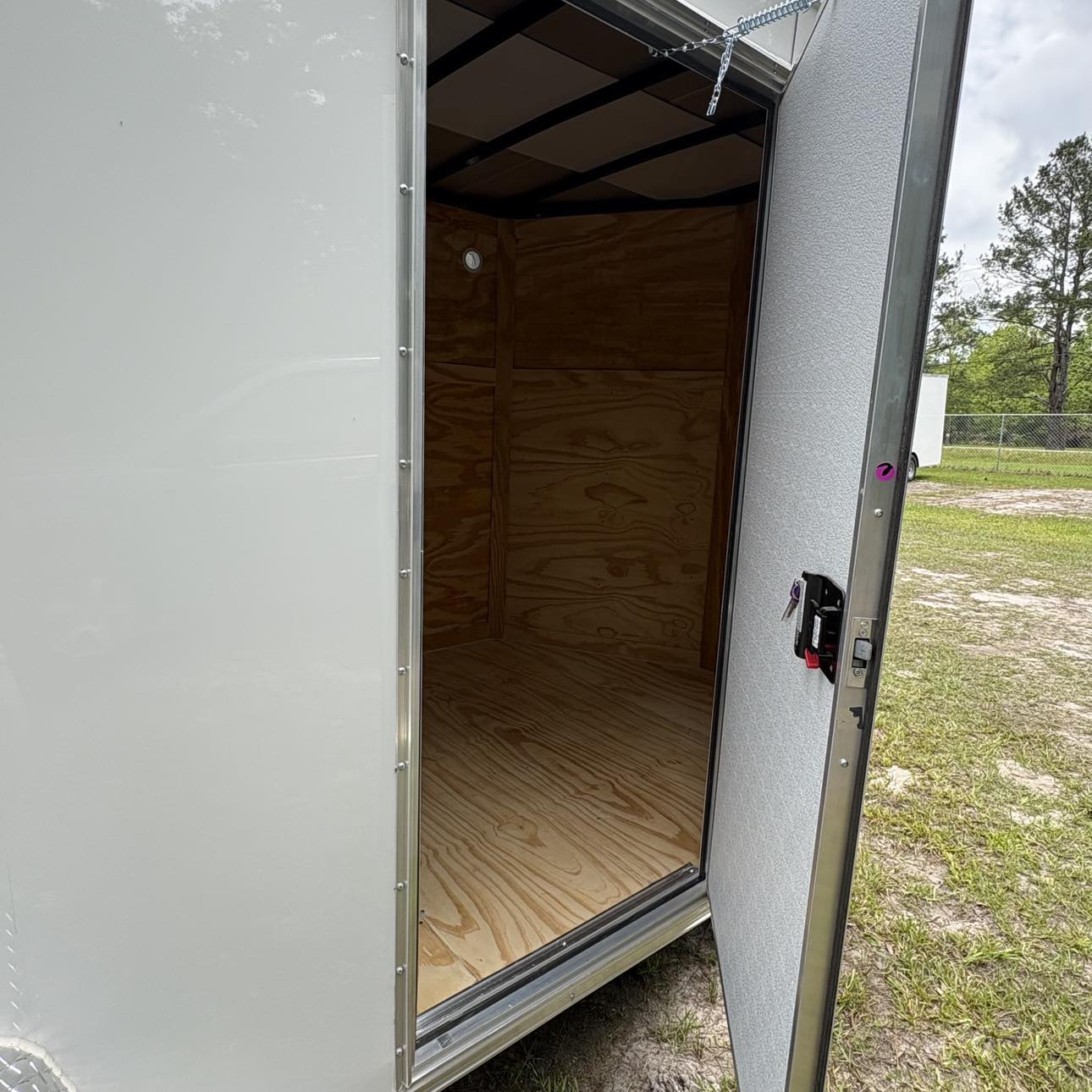 Economy White Chrome 6x12SA 