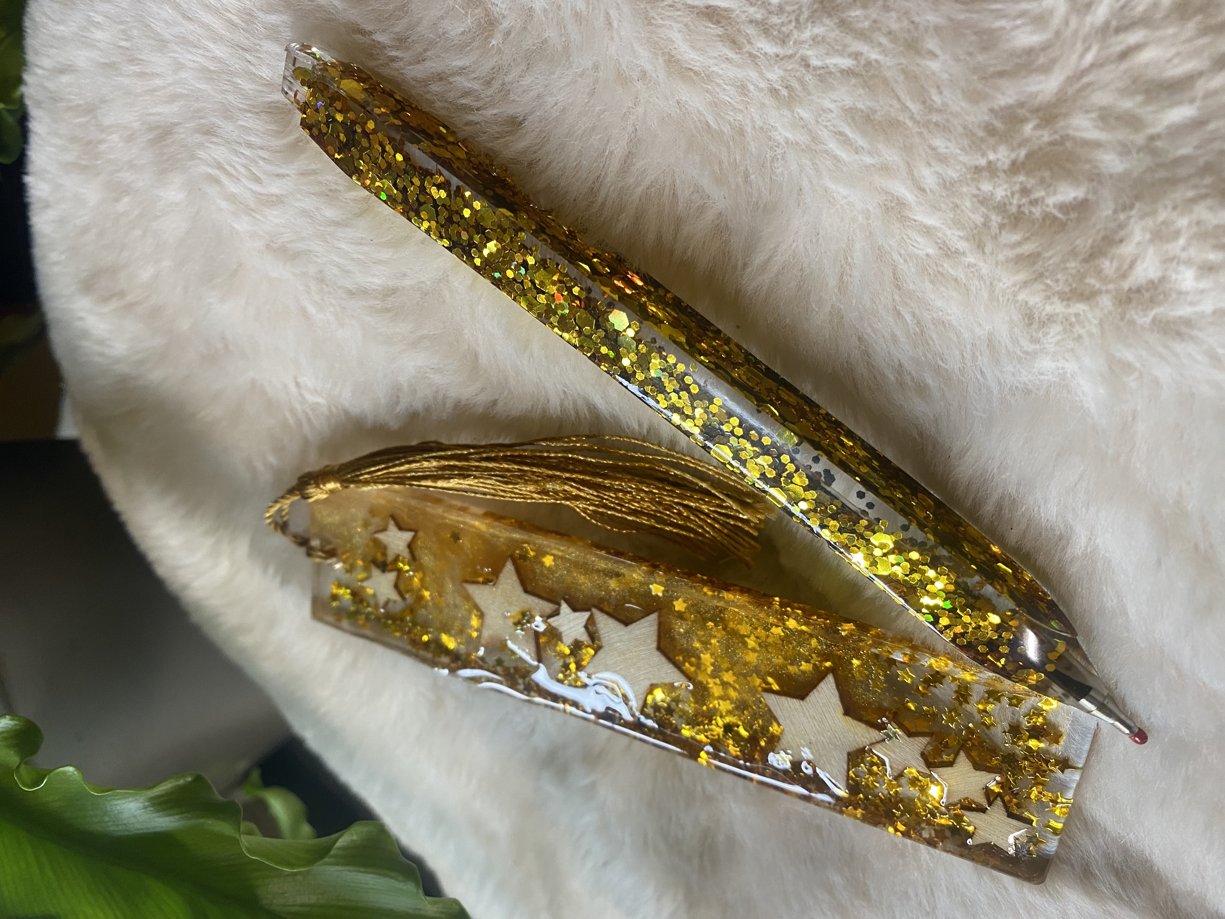 π Seeing Stars β Resin Pen & Bookmark Set