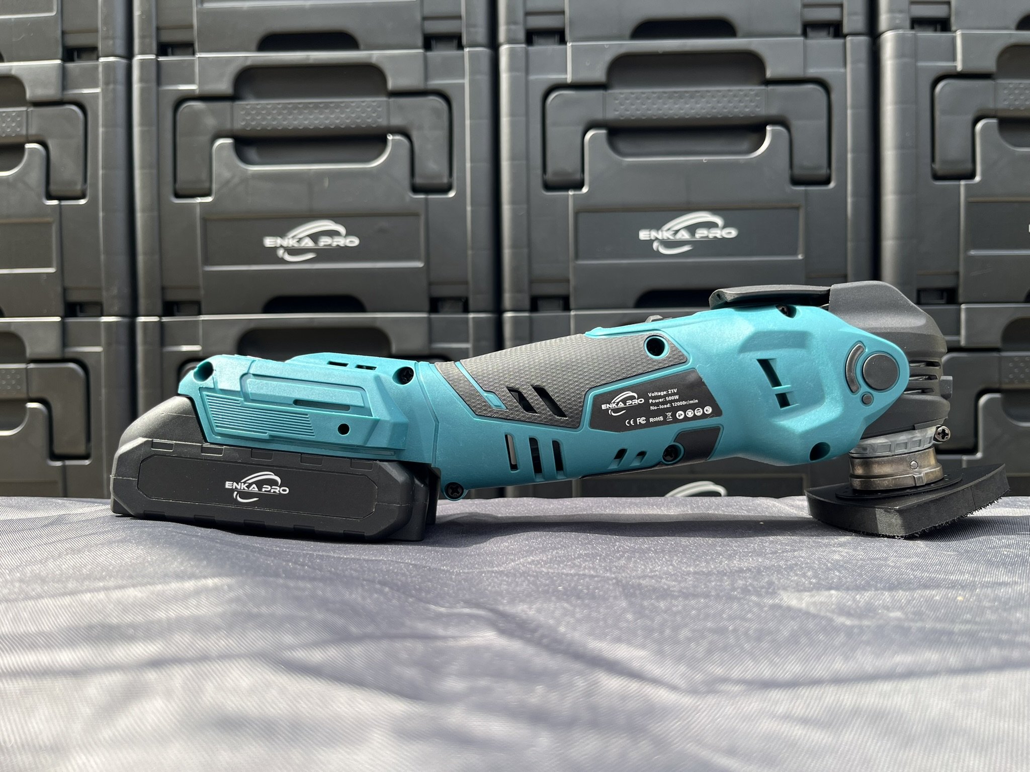  Outil multifonction oscillant Brushless sans fil 21V ENKAPRO - 2x Batteries 2Ah + accessoires