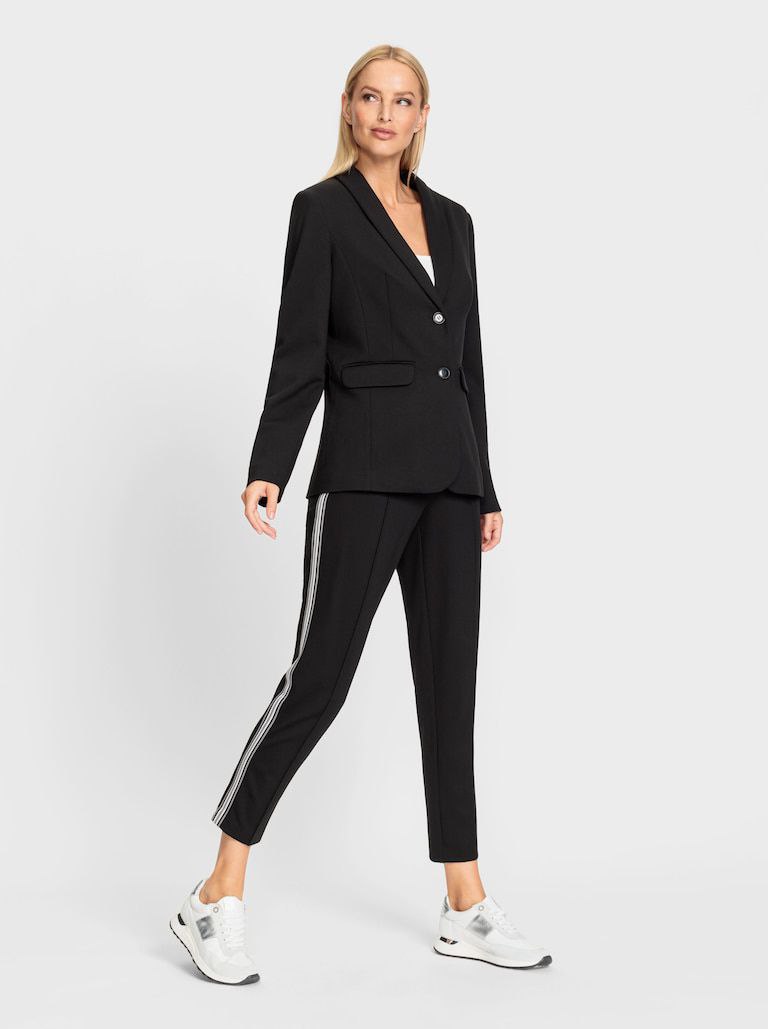 Schwarzer Anzug für Damen