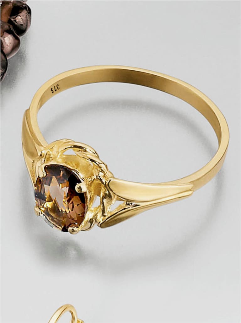 Goldener Ring mit Rauchquarz