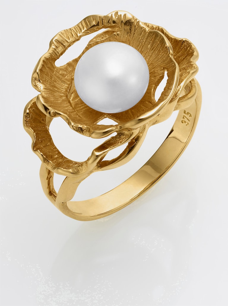 Goldener Ring mit Perle