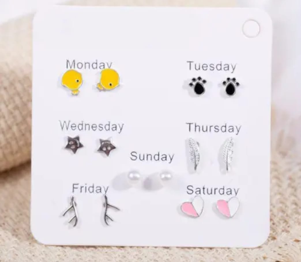 Weekly 7 Stud Earring Set
