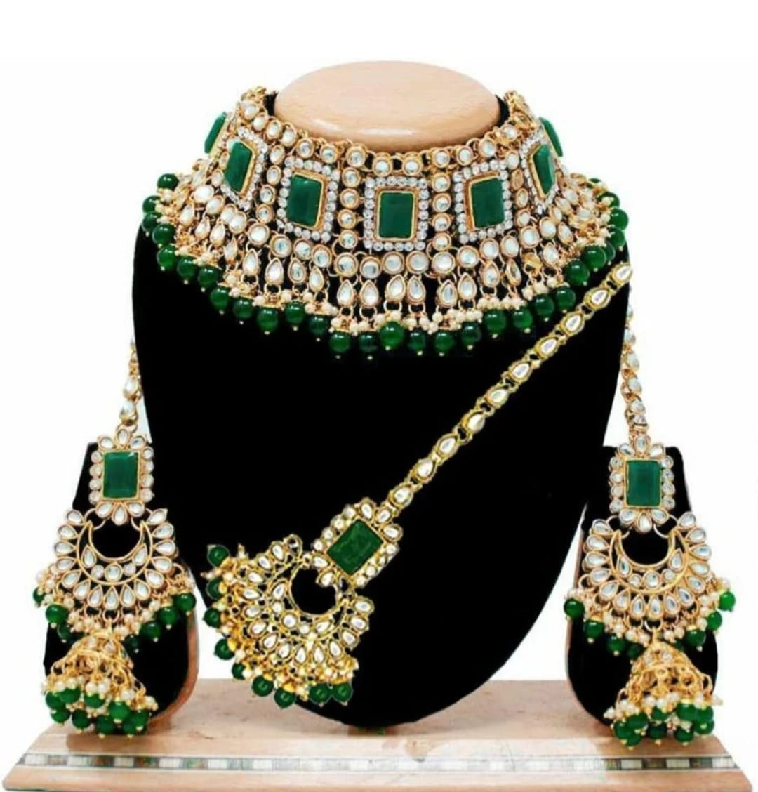 Traditional Necklace Set (Pack of 1)